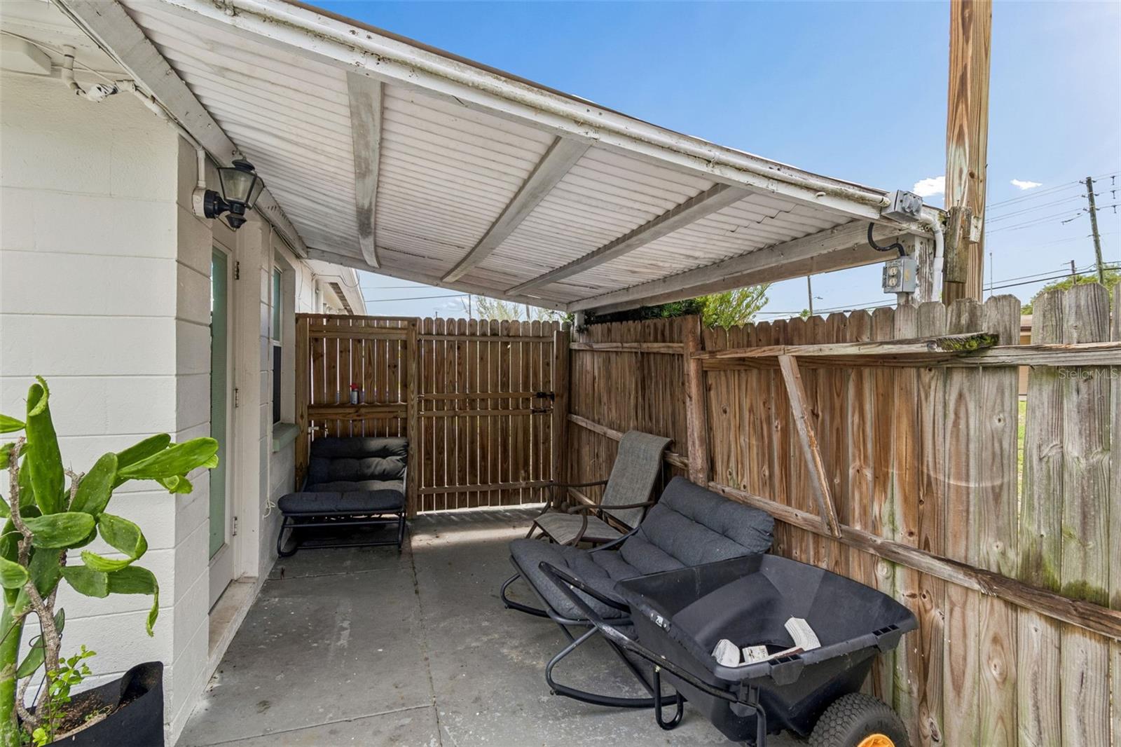2440 ARCADIA RD, HOLIDAY, FL, 34690