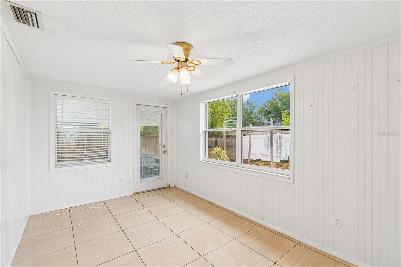 2440 ARCADIA RD, HOLIDAY, FL, 34690