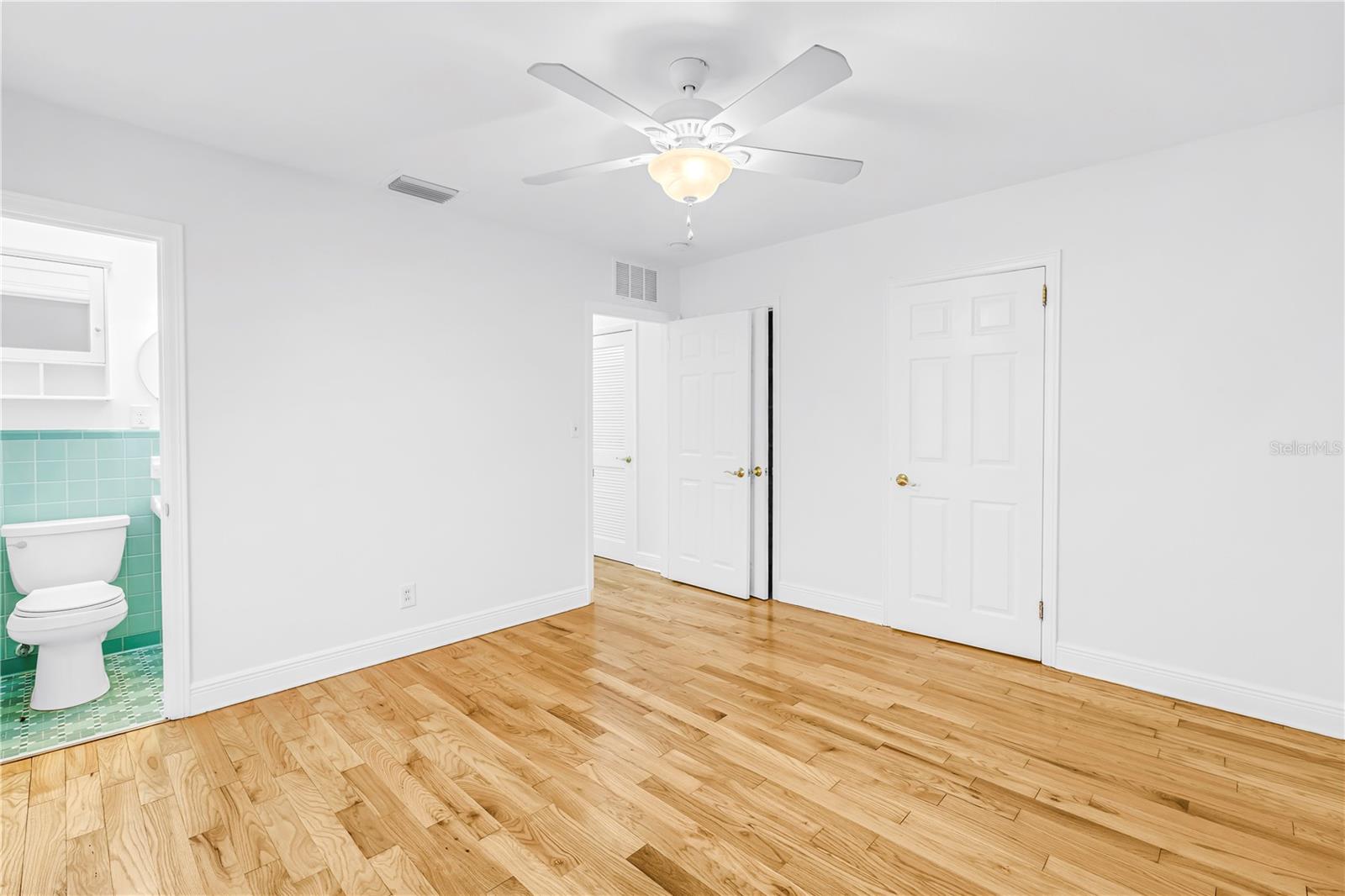 348 11TH AVE NE, ST PETERSBURG, FL, 33701