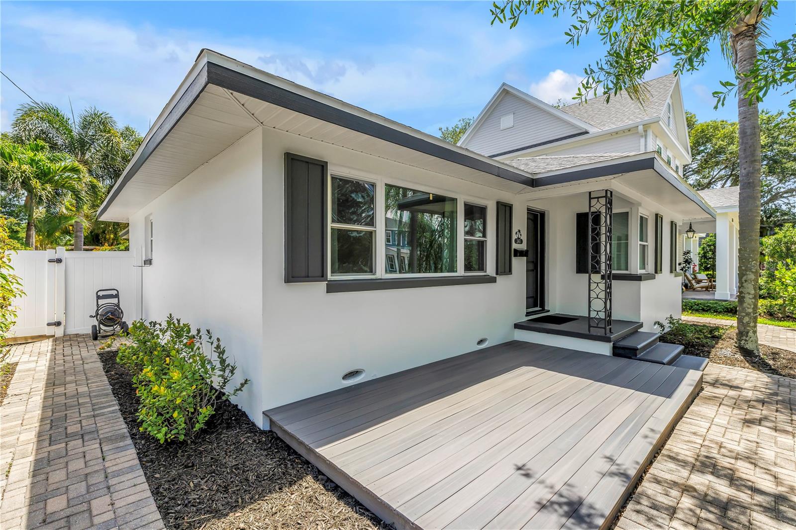 348 11TH AVE NE, ST PETERSBURG, FL, 33701