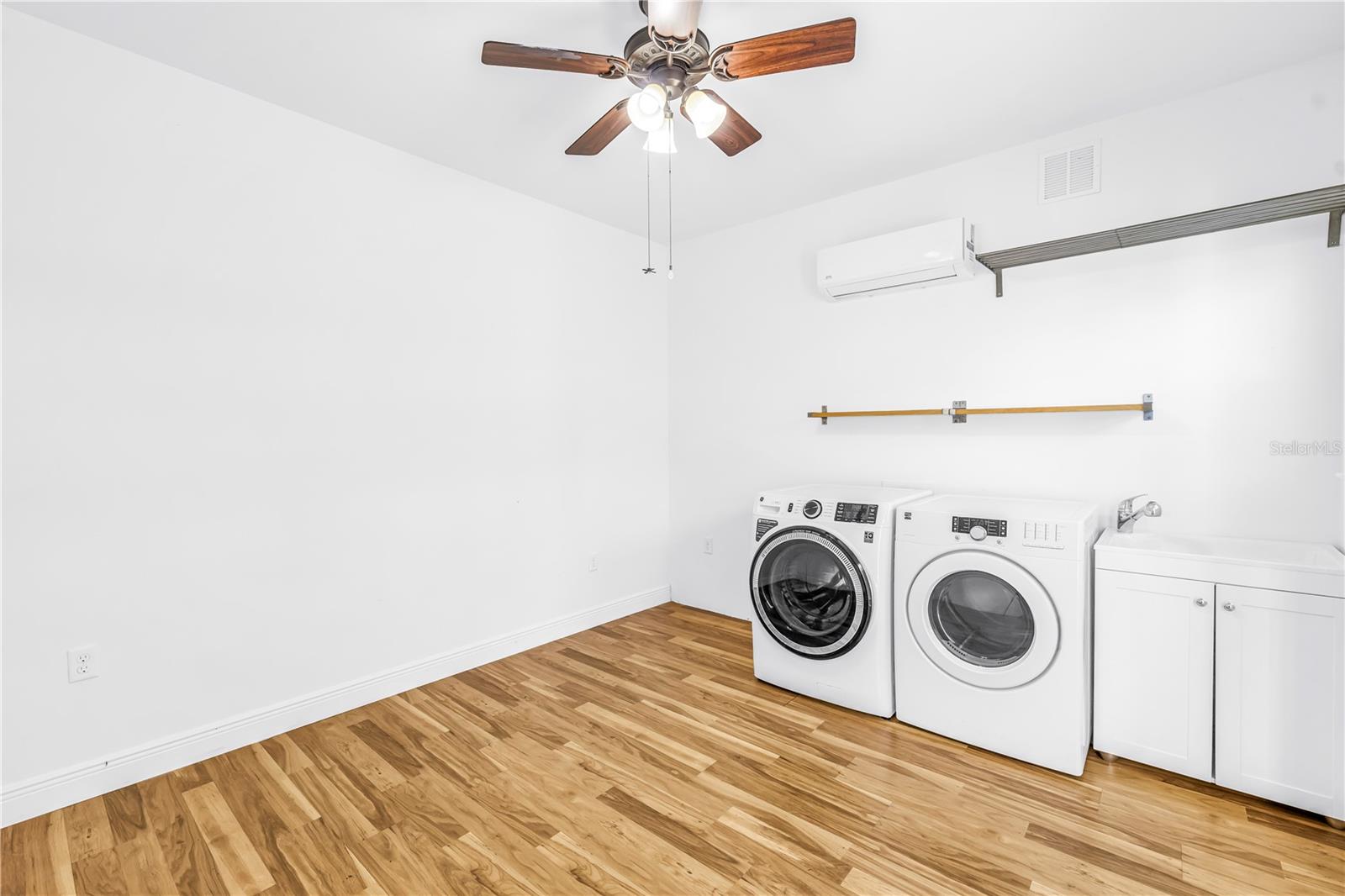 348 11TH AVE NE, ST PETERSBURG, FL, 33701