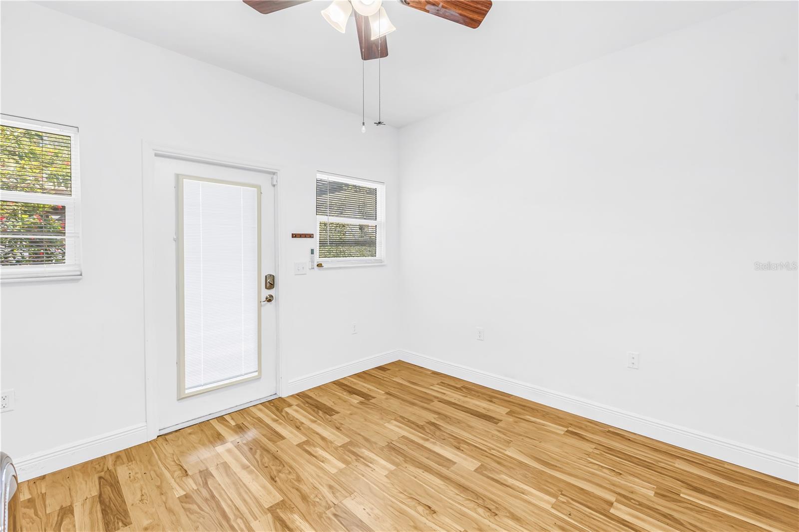348 11TH AVE NE, ST PETERSBURG, FL, 33701