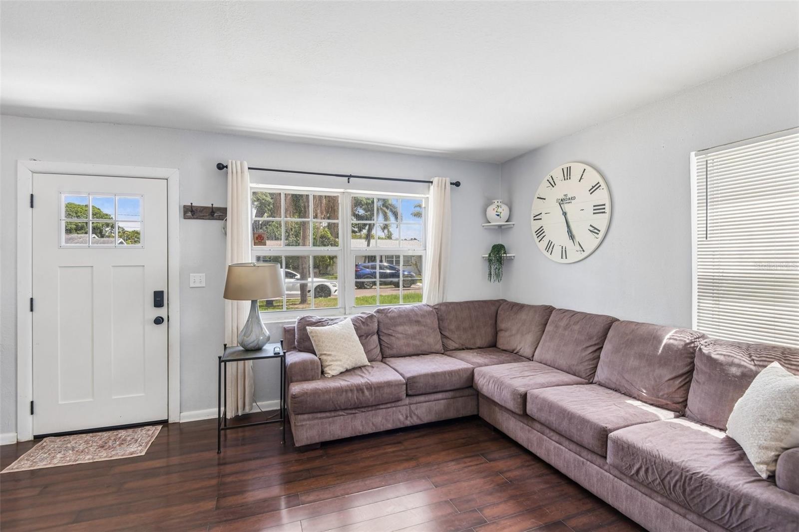 4218 6TH AVE N, ST PETERSBURG, FL, 33713