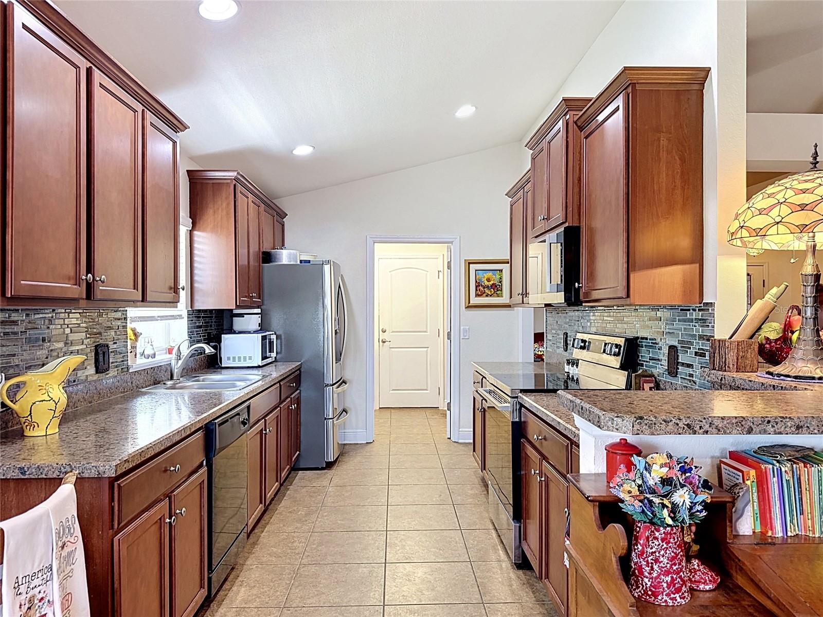 10821 STANDING STONE DR, WIMAUMA, FL, 33598