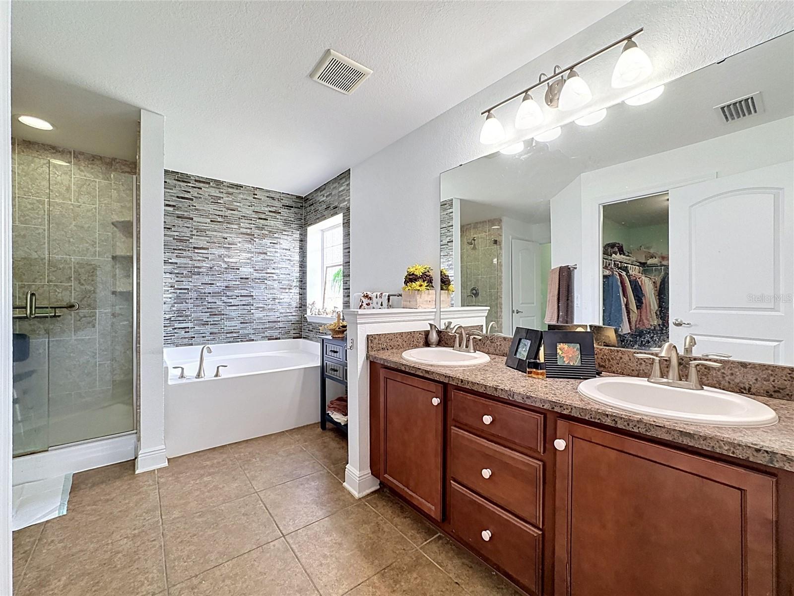 10821 STANDING STONE DR, WIMAUMA, FL, 33598