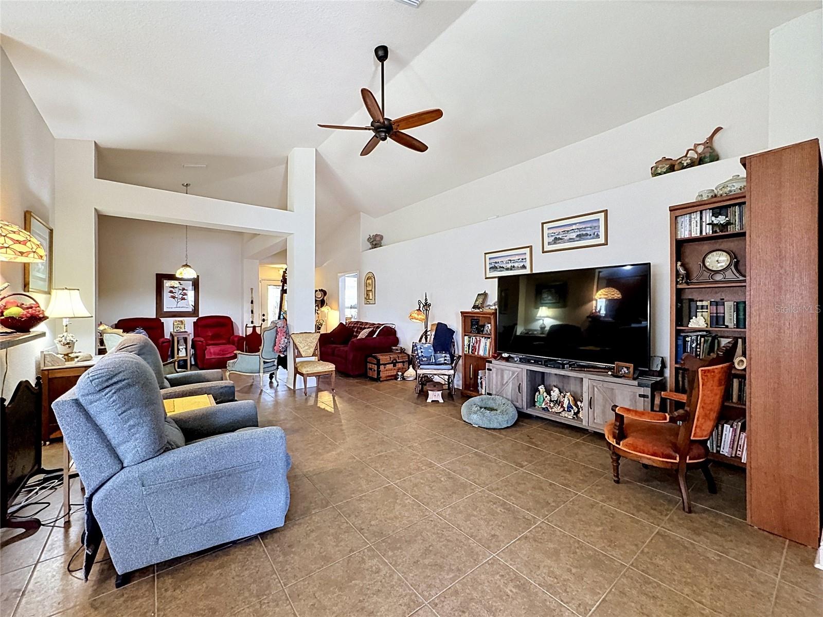 10821 STANDING STONE DR, WIMAUMA, FL, 33598