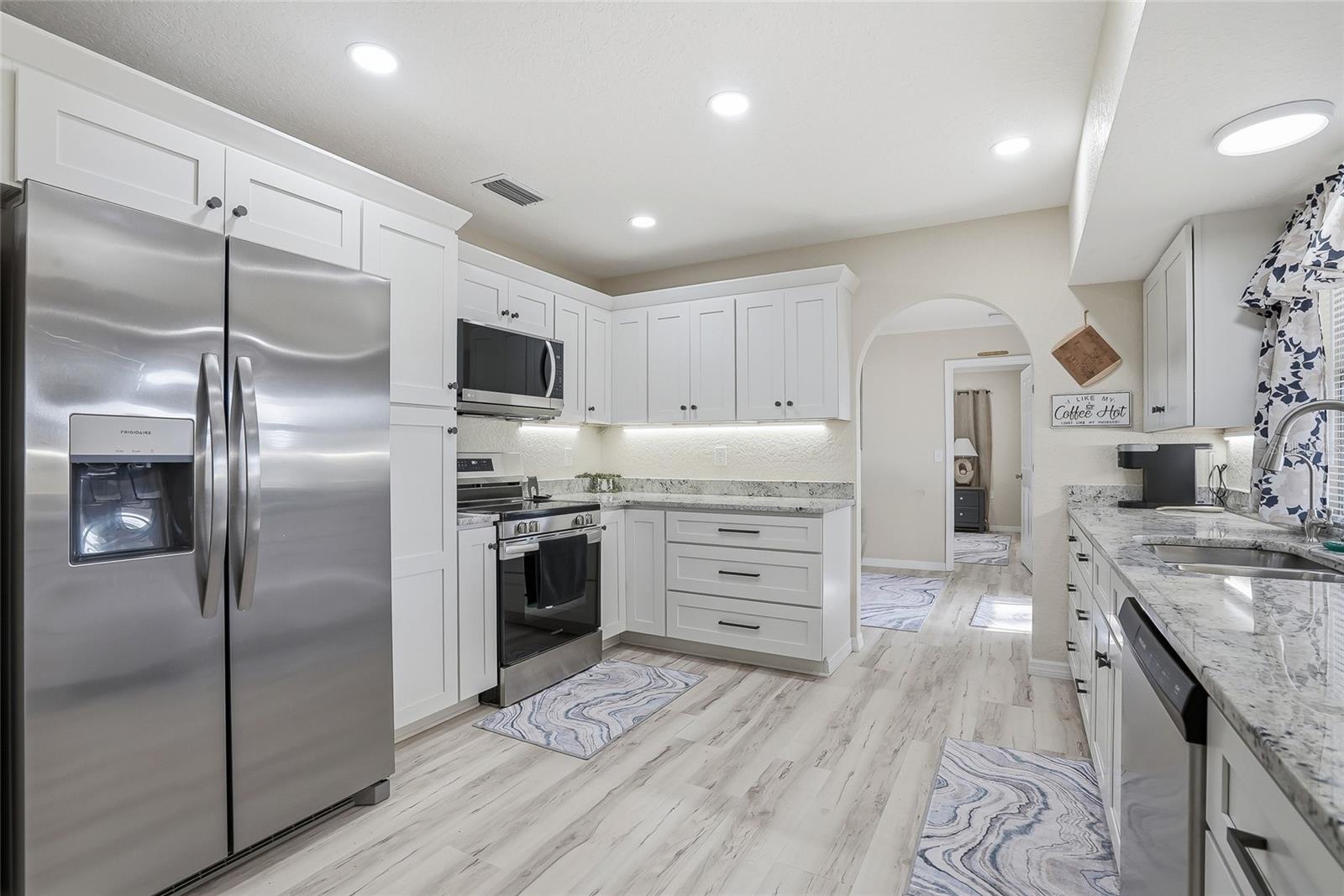 3332 GULF WINDS CIR, HERNANDO BEACH, FL, 34607