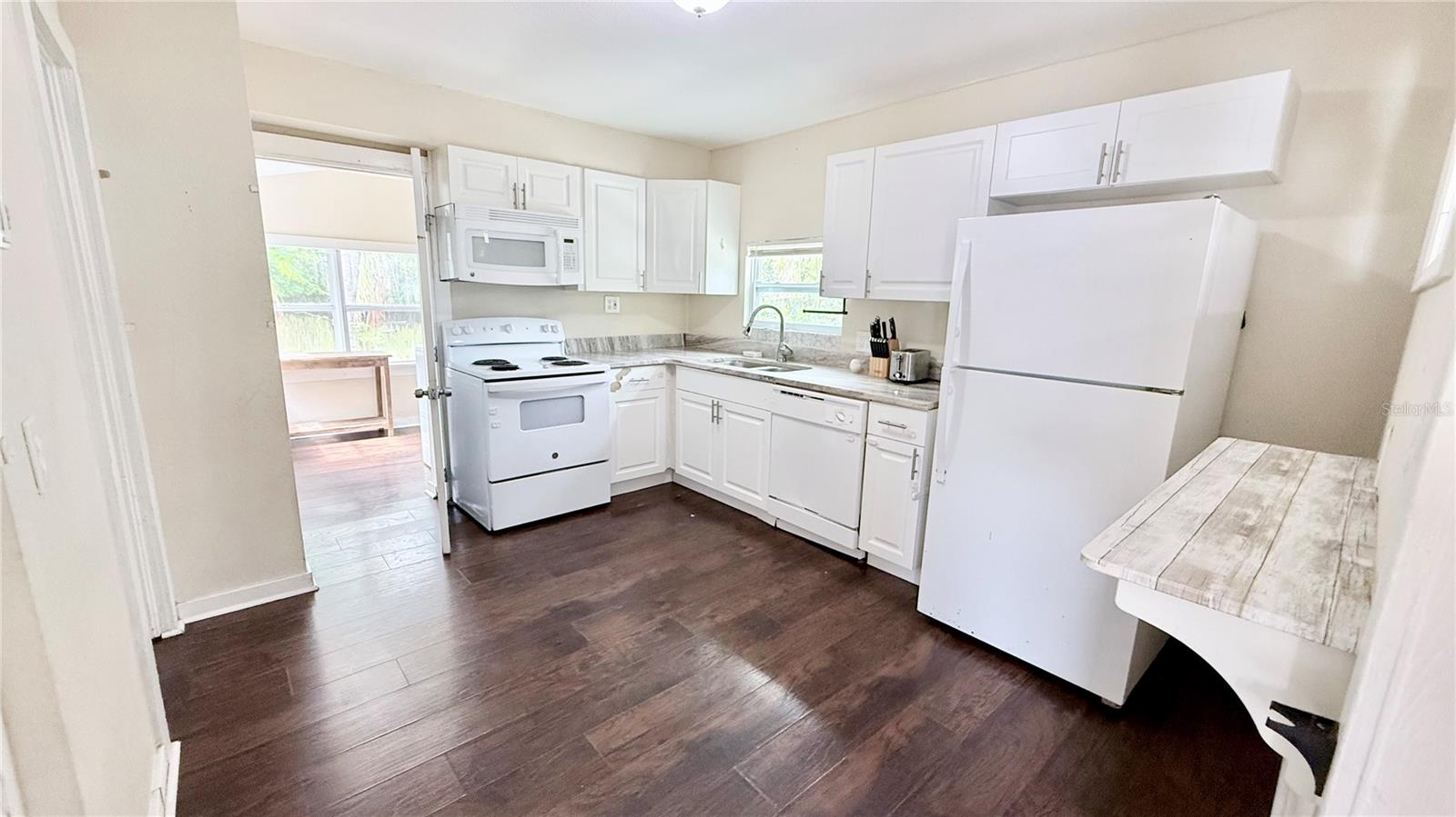 1016 ROSERY RD NW, LARGO, FL, 33770