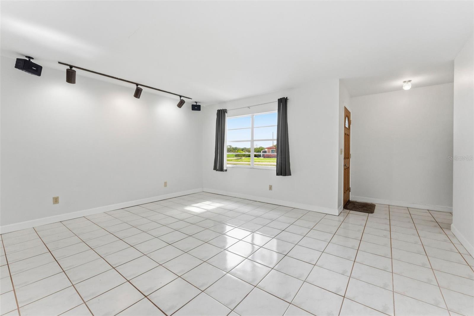 611 TANGERINE DR, OLDSMAR, FL, 34677