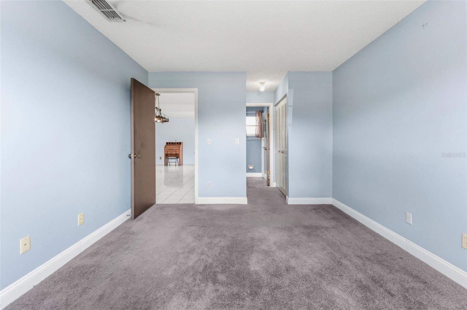 611 TANGERINE DR, OLDSMAR, FL, 34677