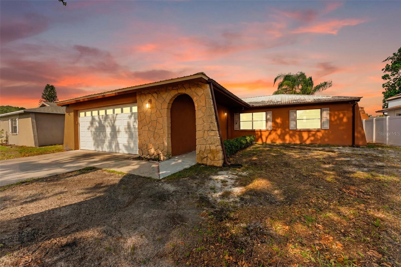 611 TANGERINE DR, OLDSMAR, FL, 34677
