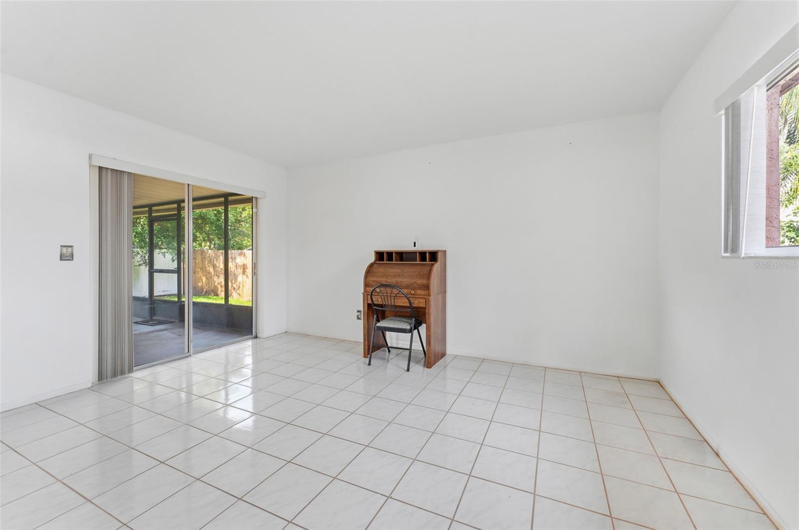 611 TANGERINE DR, OLDSMAR, FL, 34677