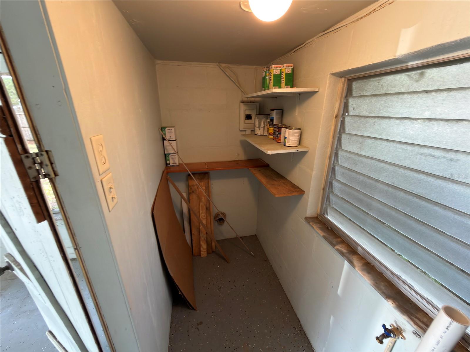111 S RHODES ST, MOUNT DORA, FL, 32757