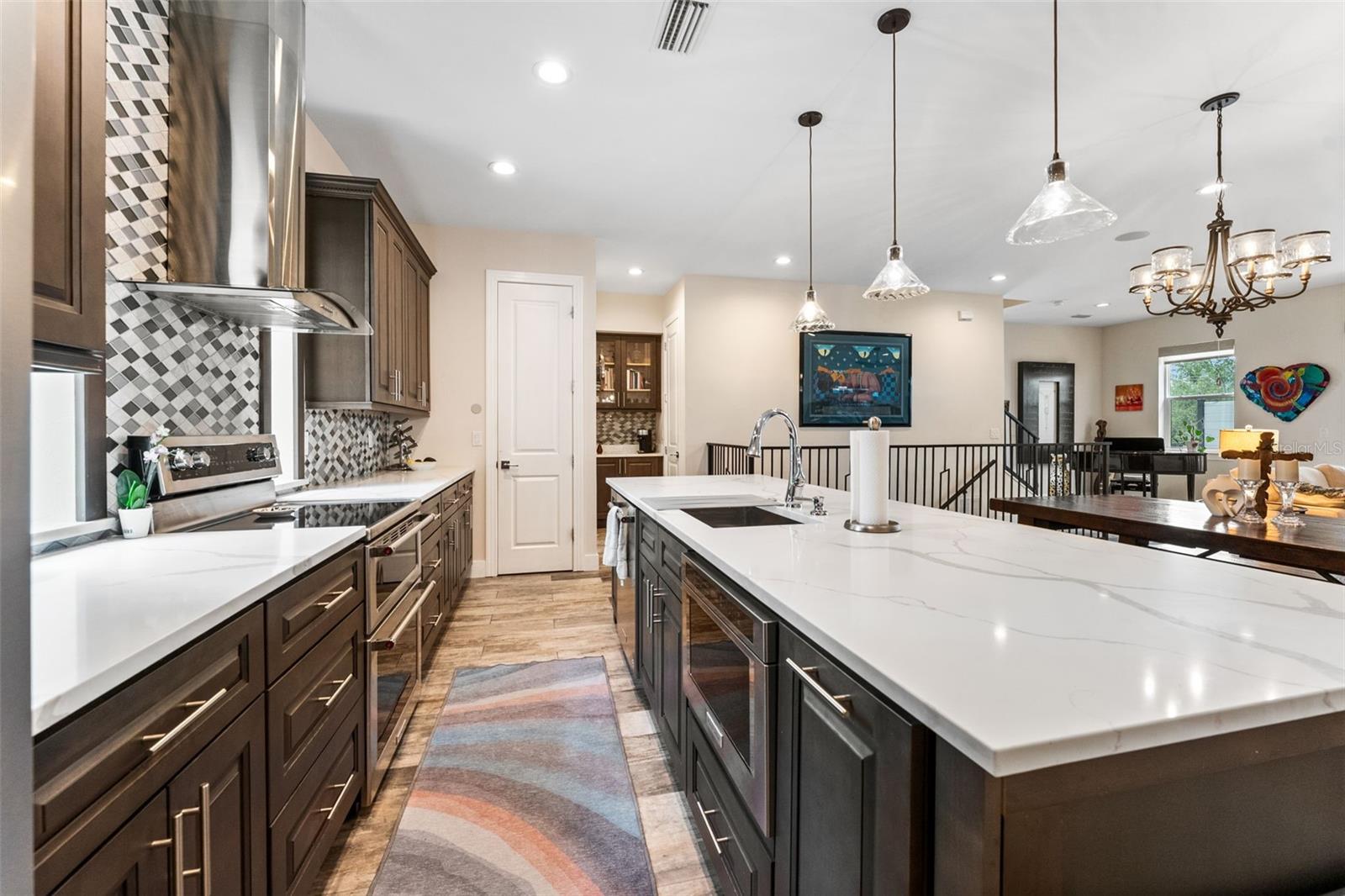 4910 W MCELROY AVE #6, TAMPA, FL, 33611