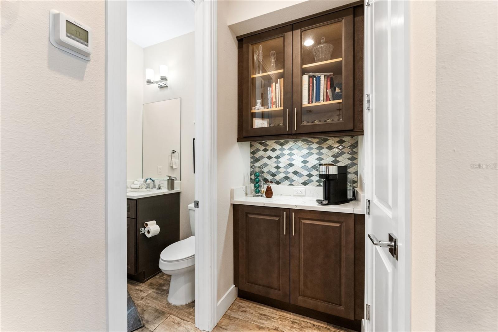 4910 W MCELROY AVE #6, TAMPA, FL, 33611