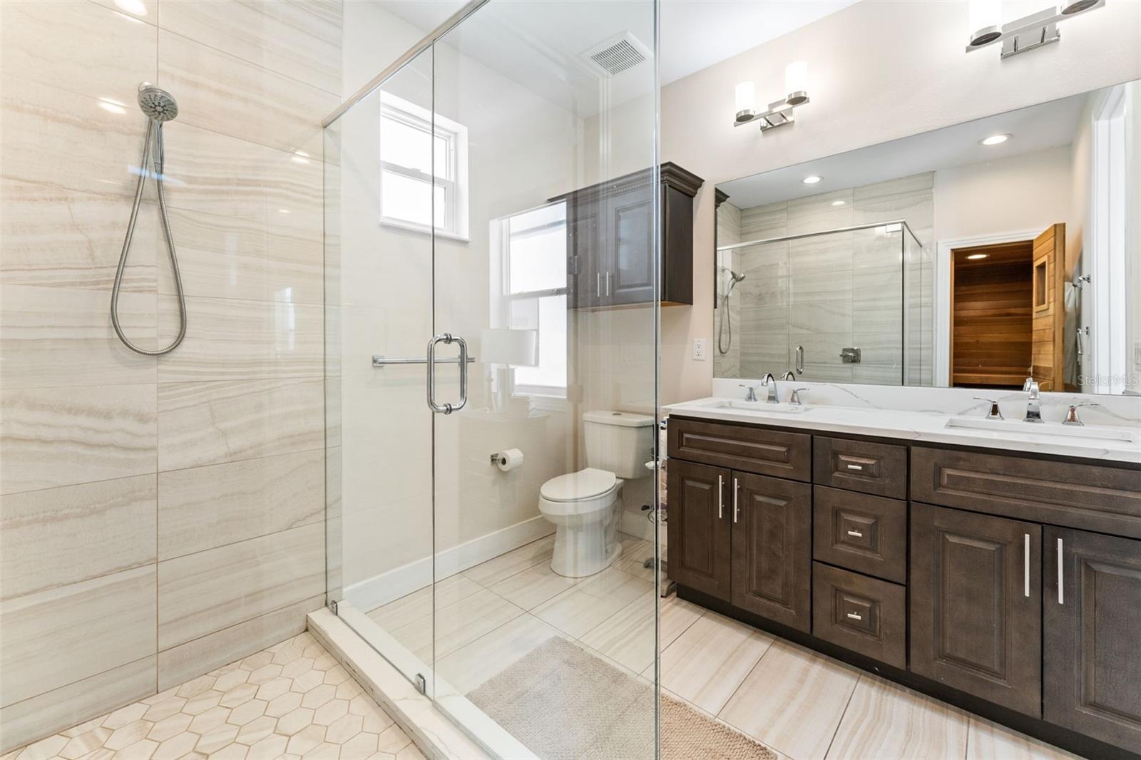 4910 W MCELROY AVE #6, TAMPA, FL, 33611