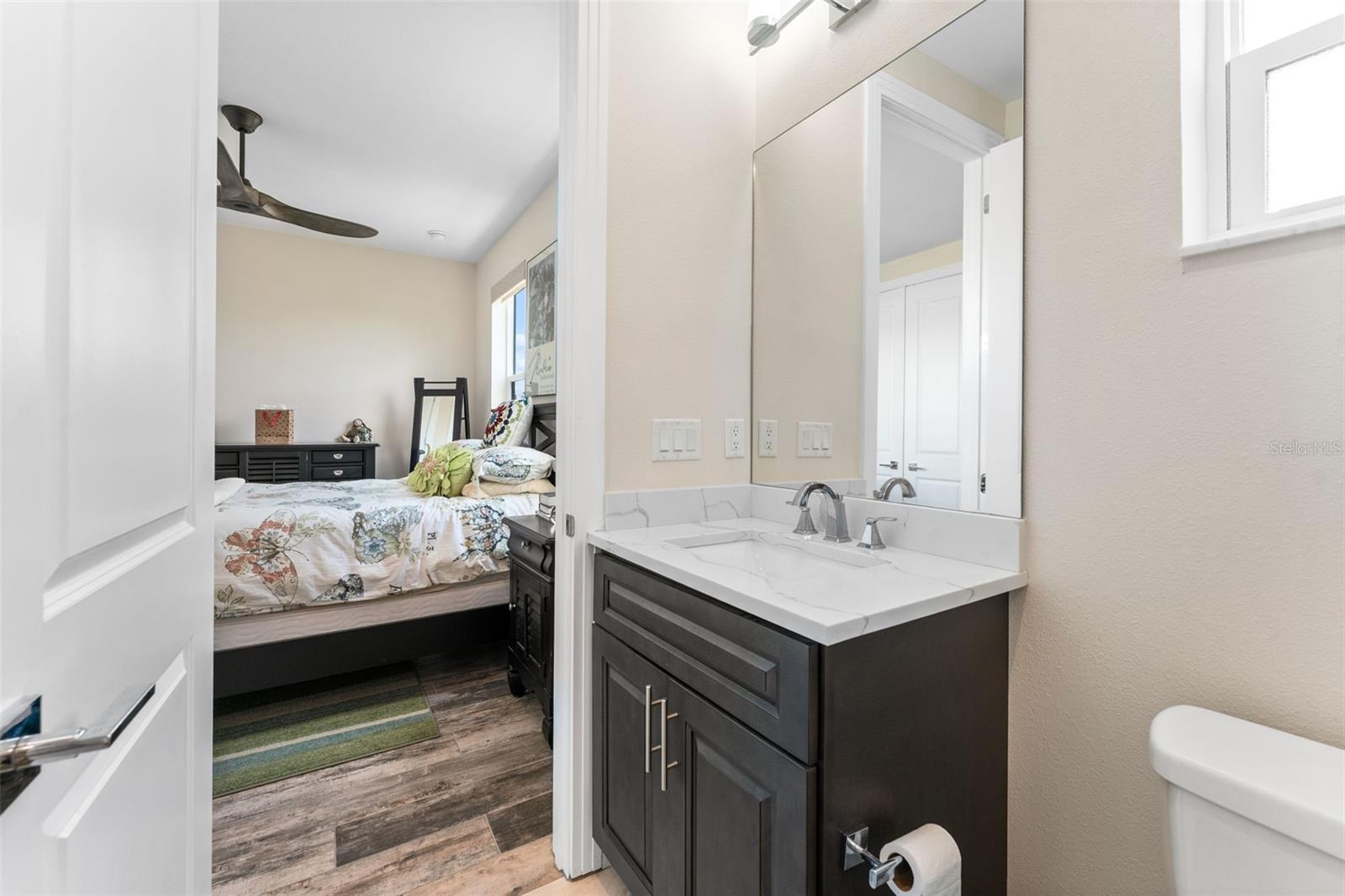 4910 W MCELROY AVE #6, TAMPA, FL, 33611