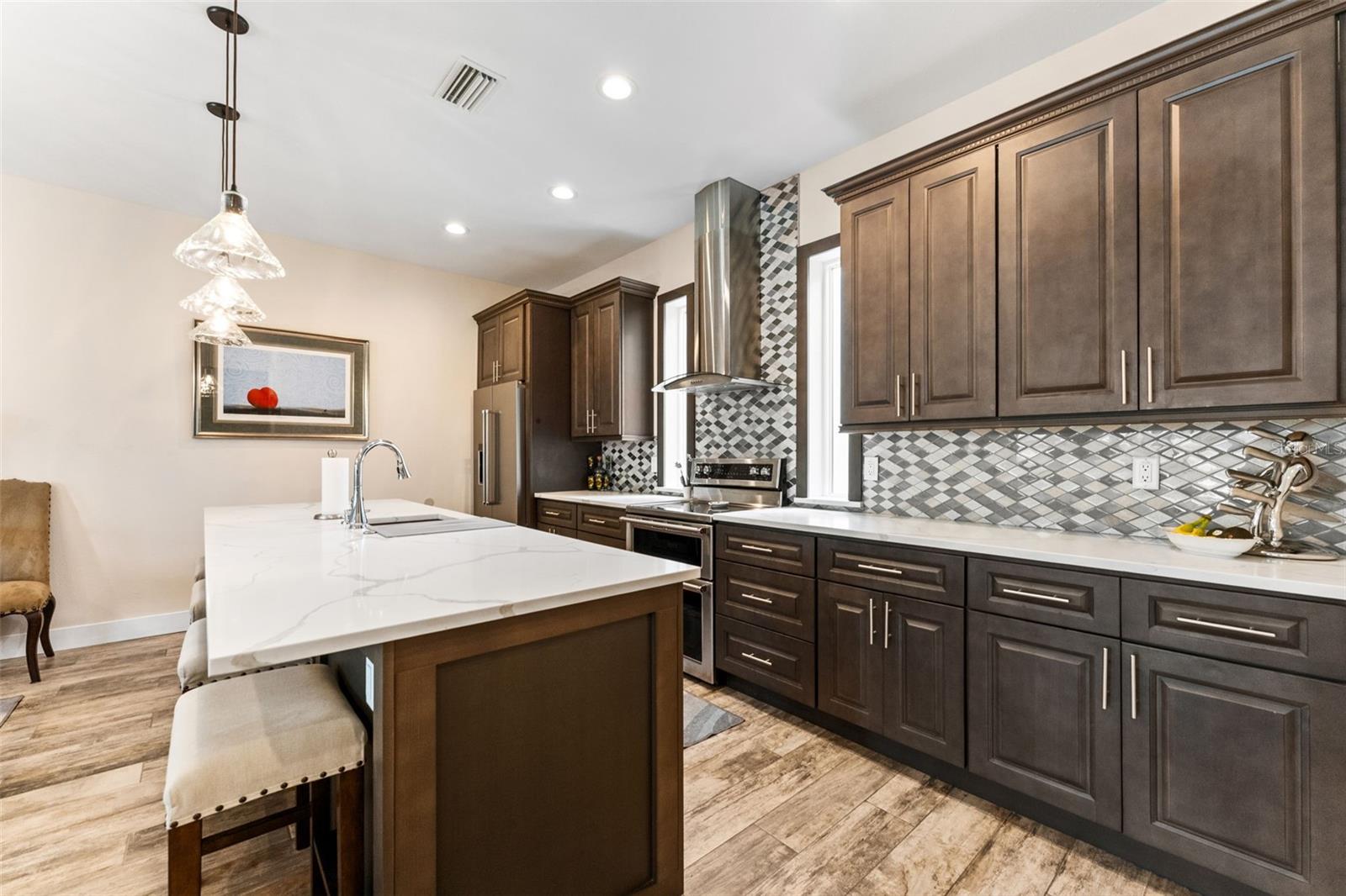 4910 W MCELROY AVE #6, TAMPA, FL, 33611