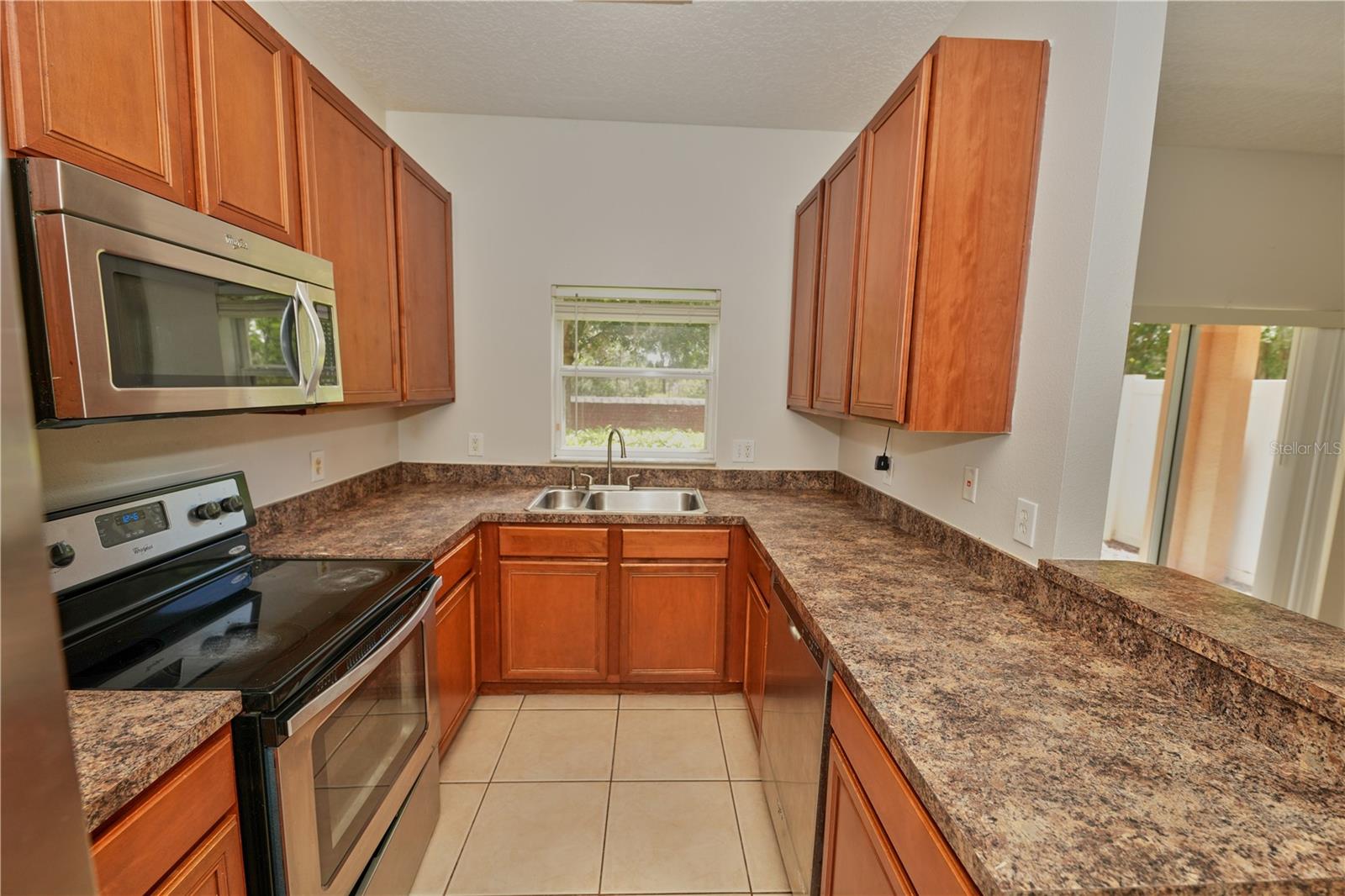 2730 RETREAT VIEW CIR, SANFORD, FL, 32771