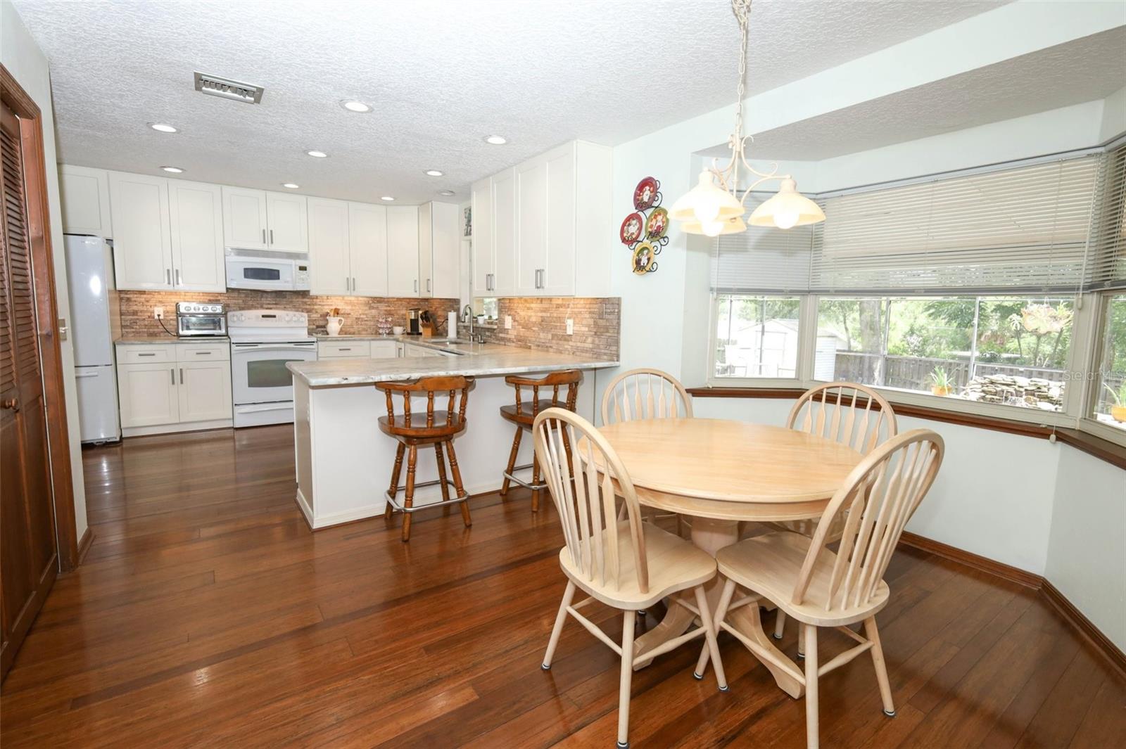 313 WHITE OAK DR, ALTAMONTE SPRINGS, FL, 32701