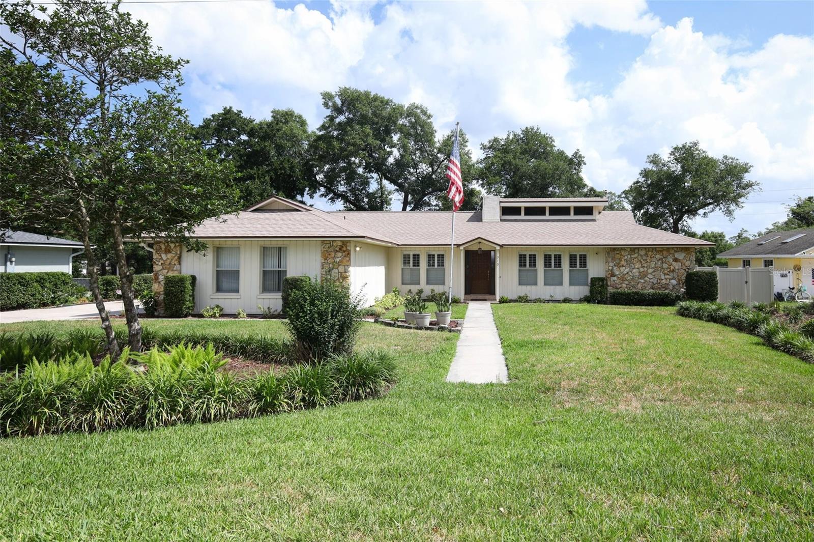 313 WHITE OAK DR, ALTAMONTE SPRINGS, FL, 32701