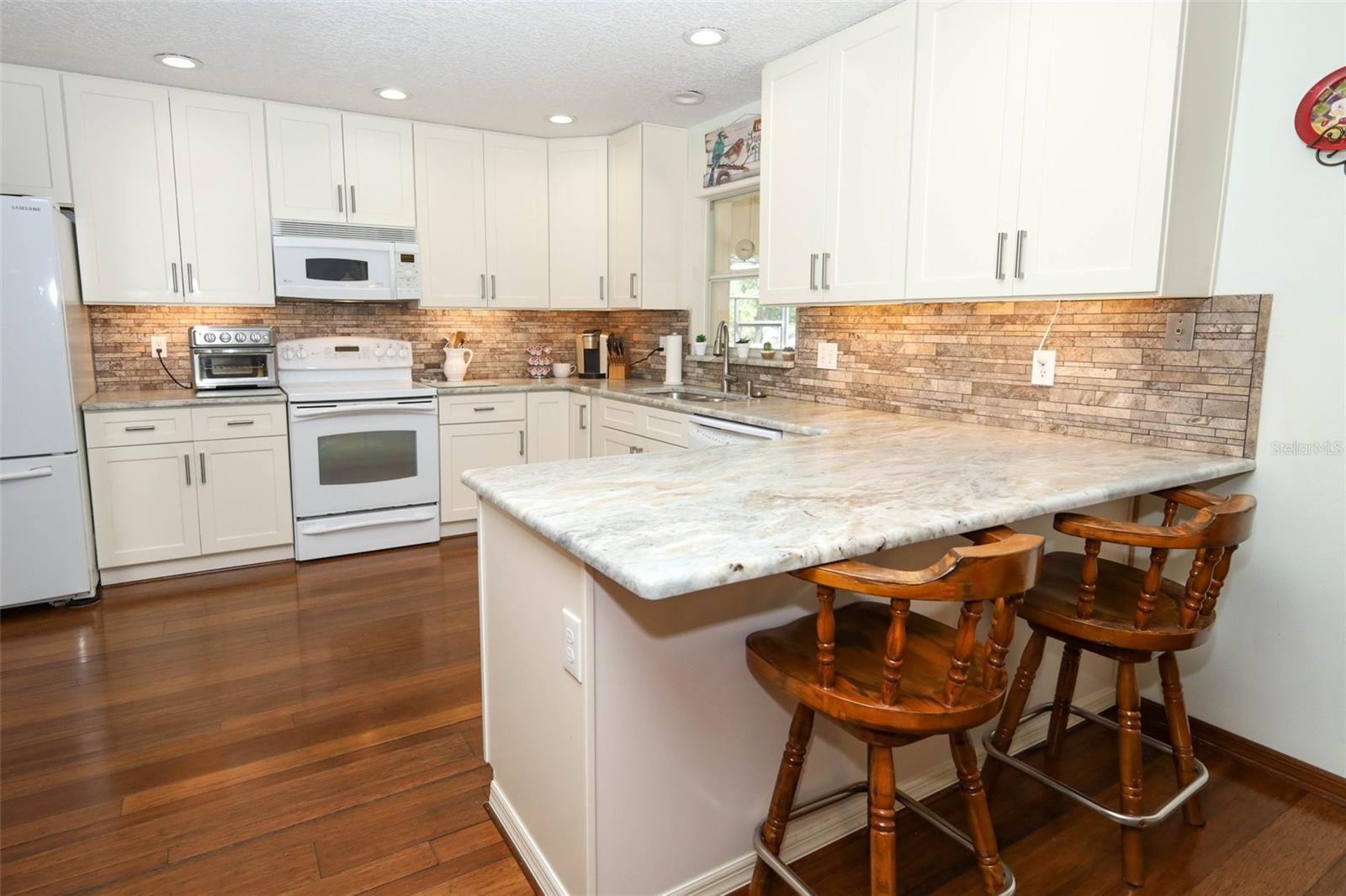 313 WHITE OAK DR, ALTAMONTE SPRINGS, FL, 32701