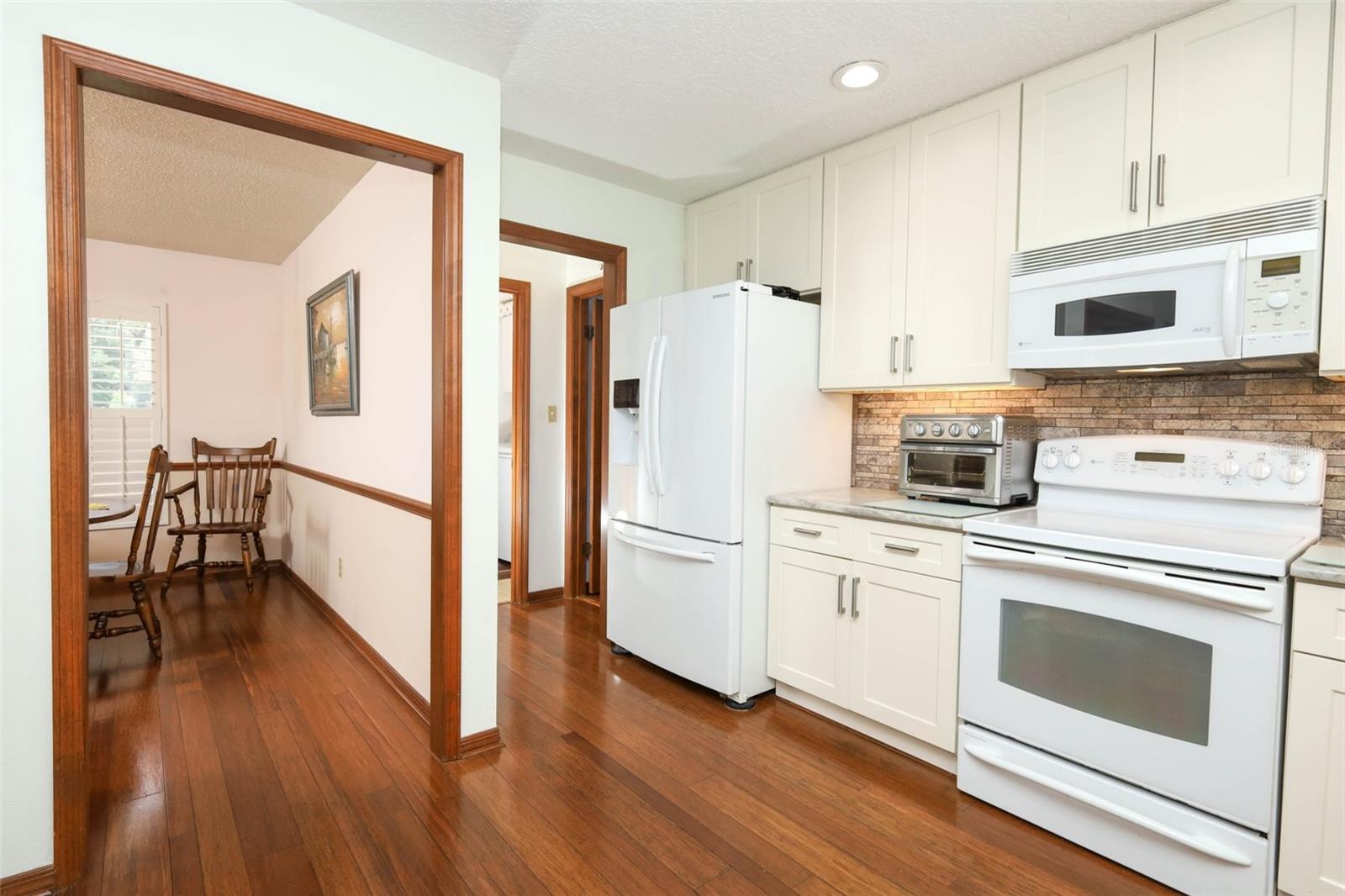 313 WHITE OAK DR, ALTAMONTE SPRINGS, FL, 32701