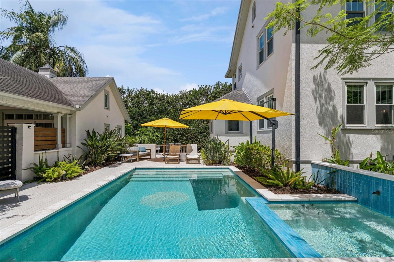 442 WOODLAND ST, ORLANDO, FL, 32806