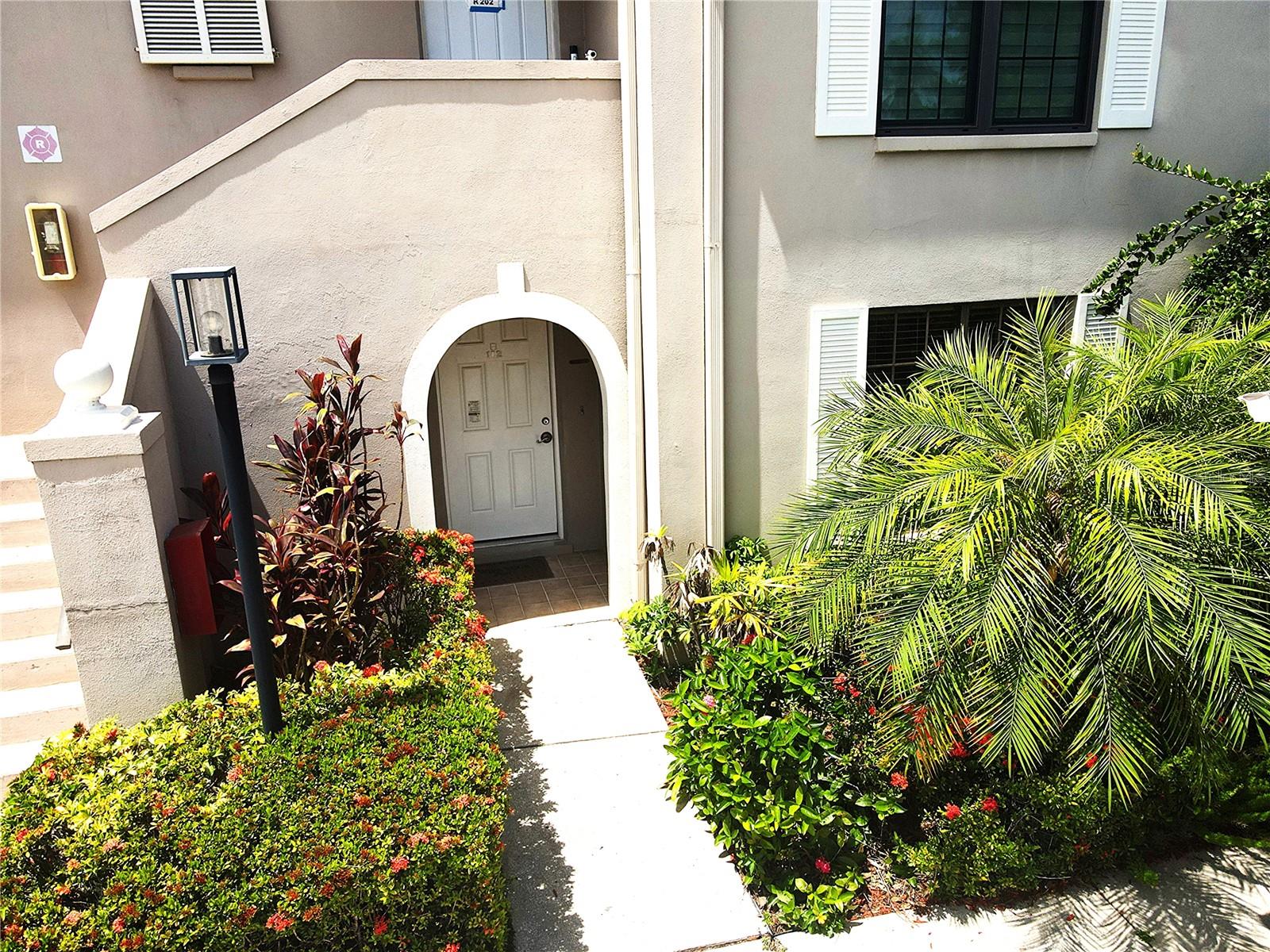 2480 PELICAN CT #102R, CLEARWATER, FL, 33762