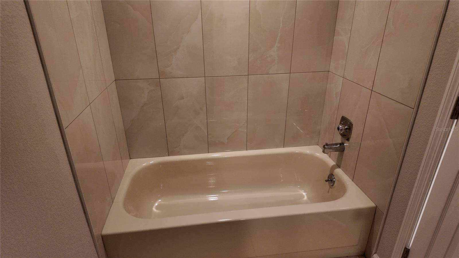 2480 PELICAN CT #102R, CLEARWATER, FL, 33762