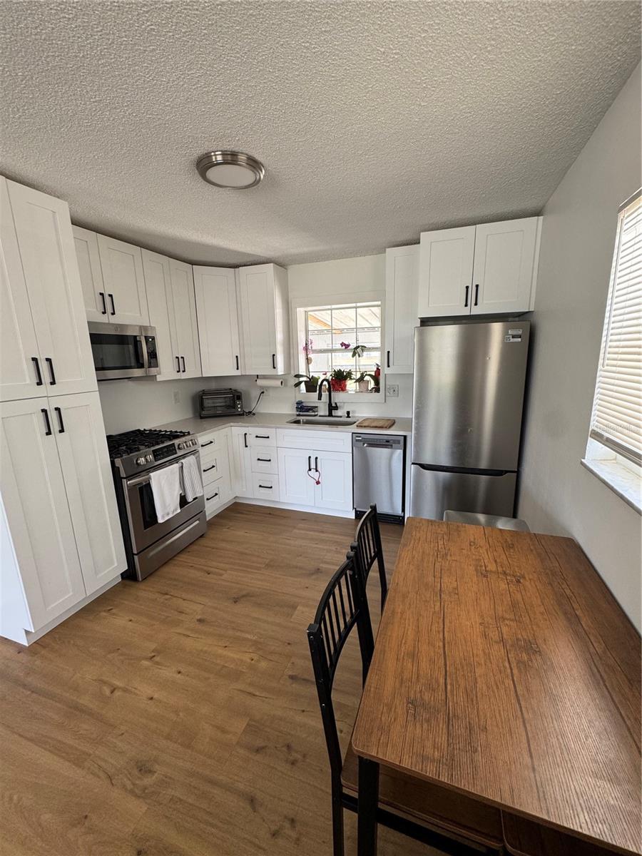 631 75TH AVE N, ST PETERSBURG, FL, 33702