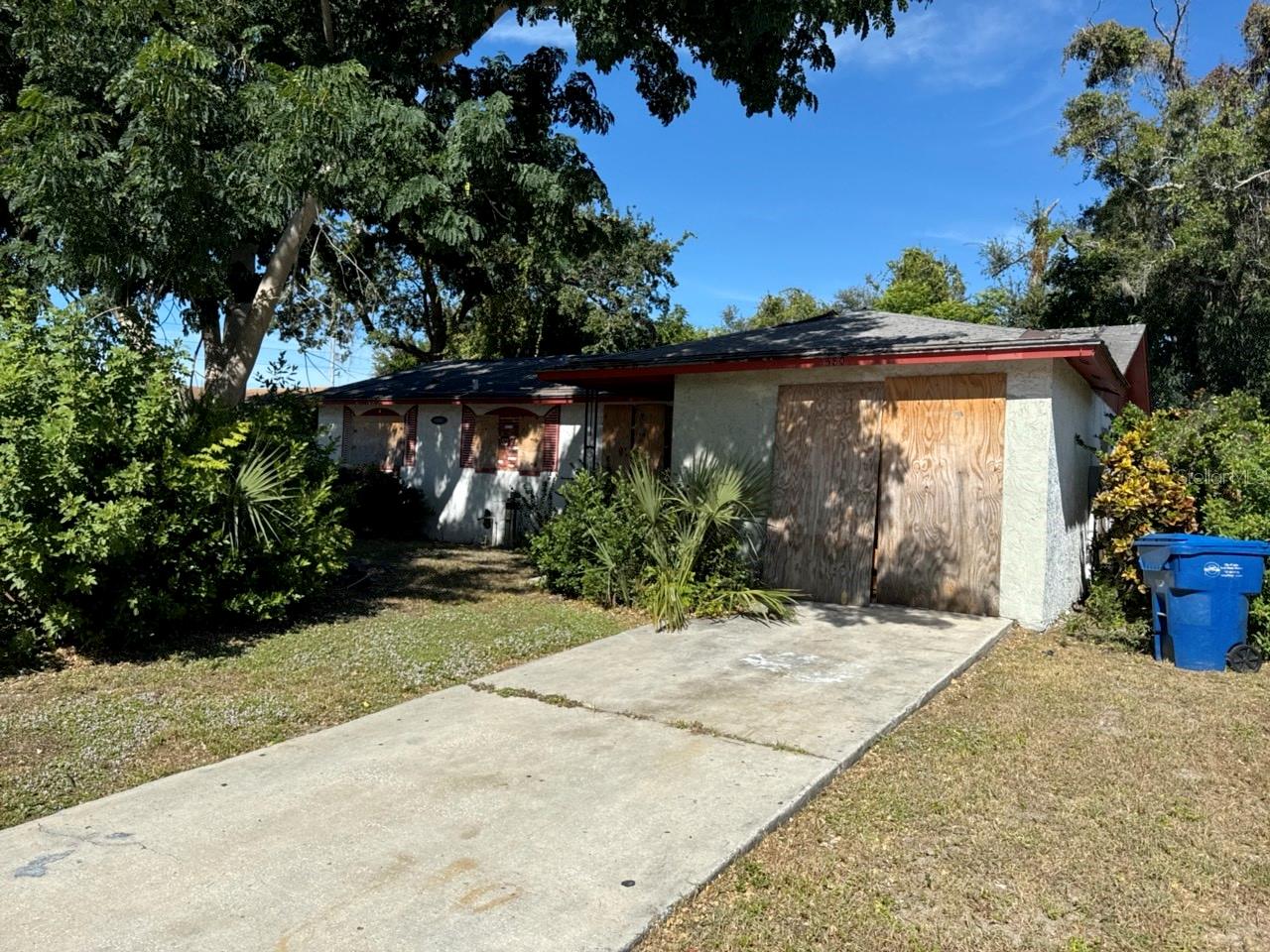 1580 OAK VILLAGE DR, LARGO, FL, 33778