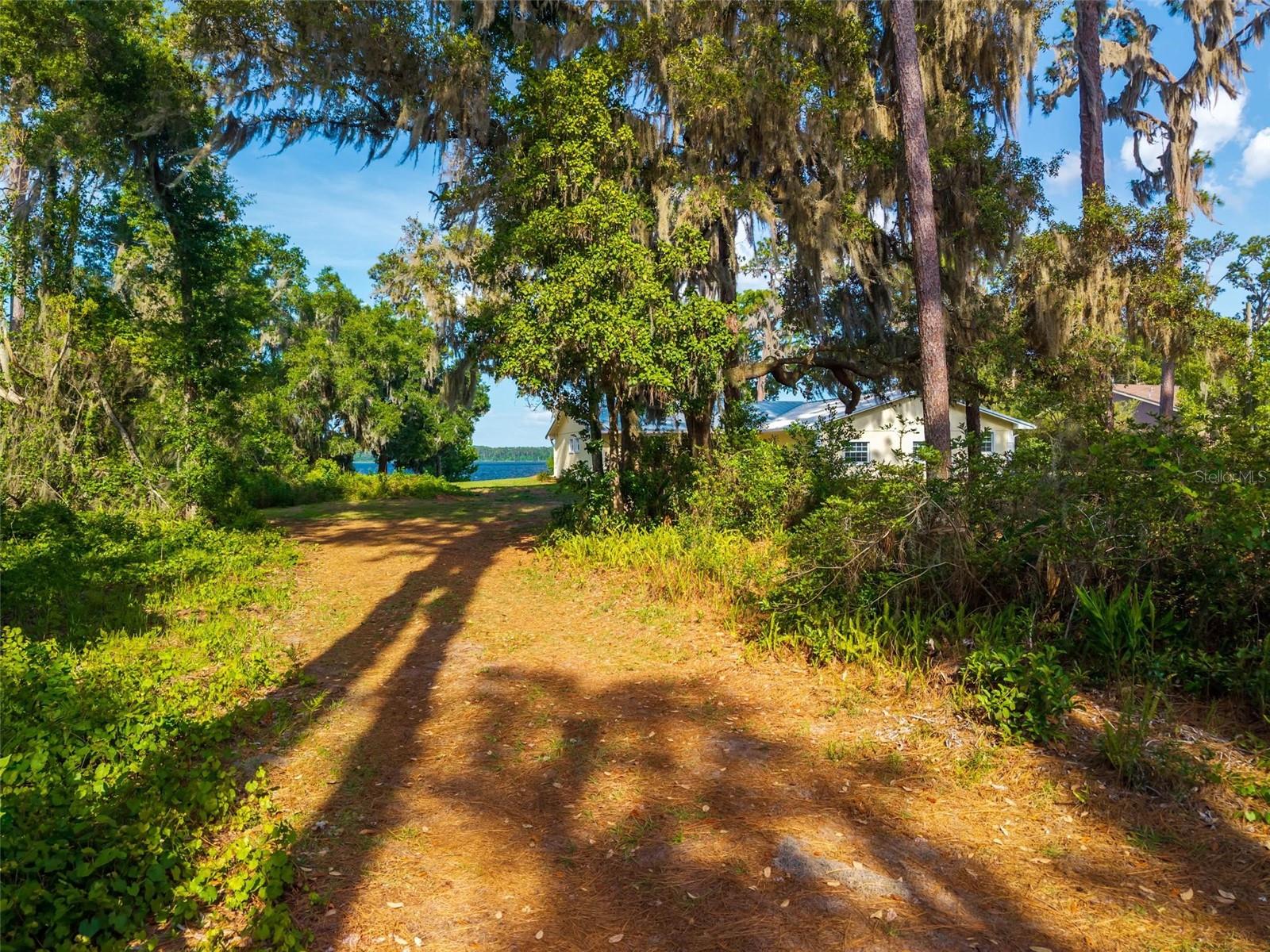 44228 PARKWAY LN, ALTOONA, FL, 32702