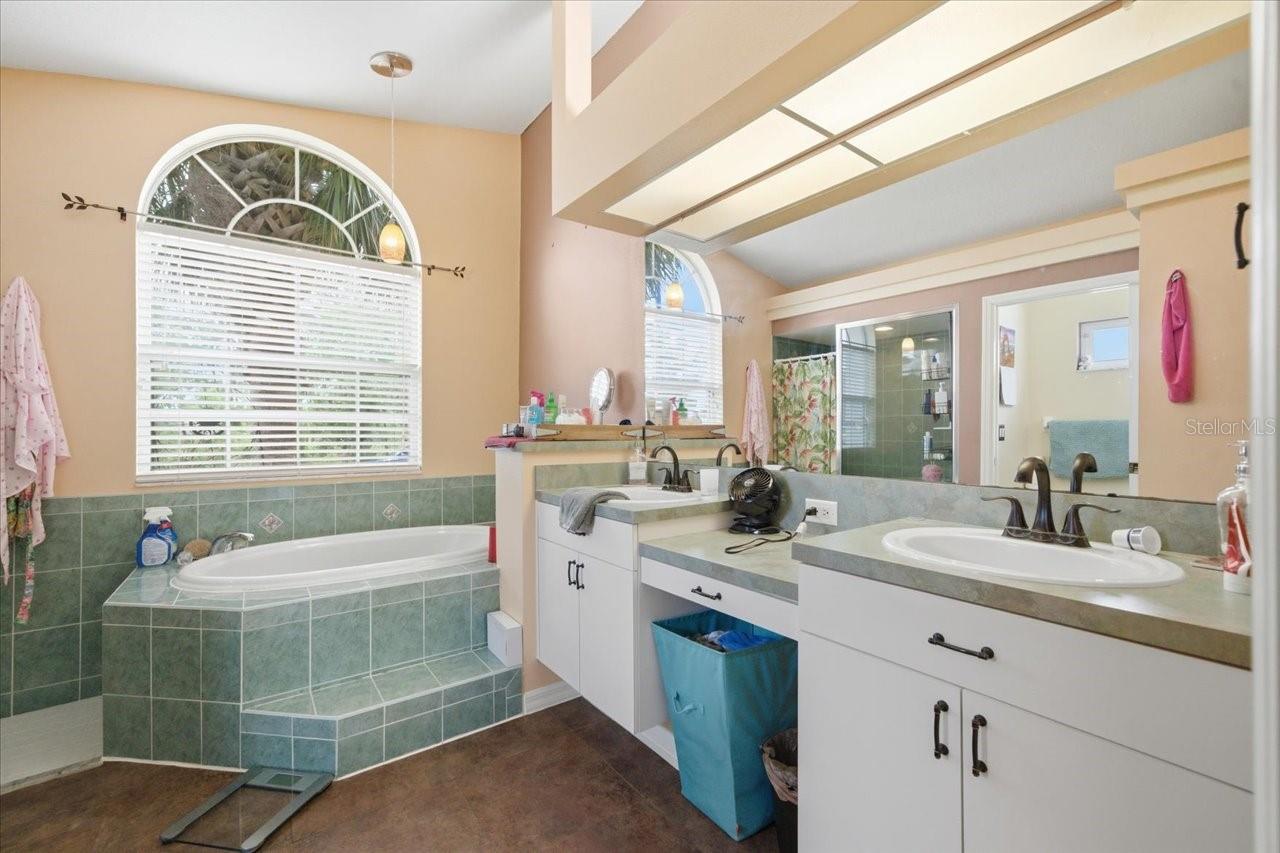 11312 LARK SPARROW RD, WEEKI WACHEE, FL, 34614