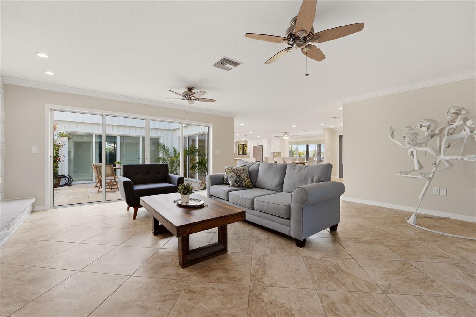 2180 W DOLPHIN DR, ENGLEWOOD, FL, 34223