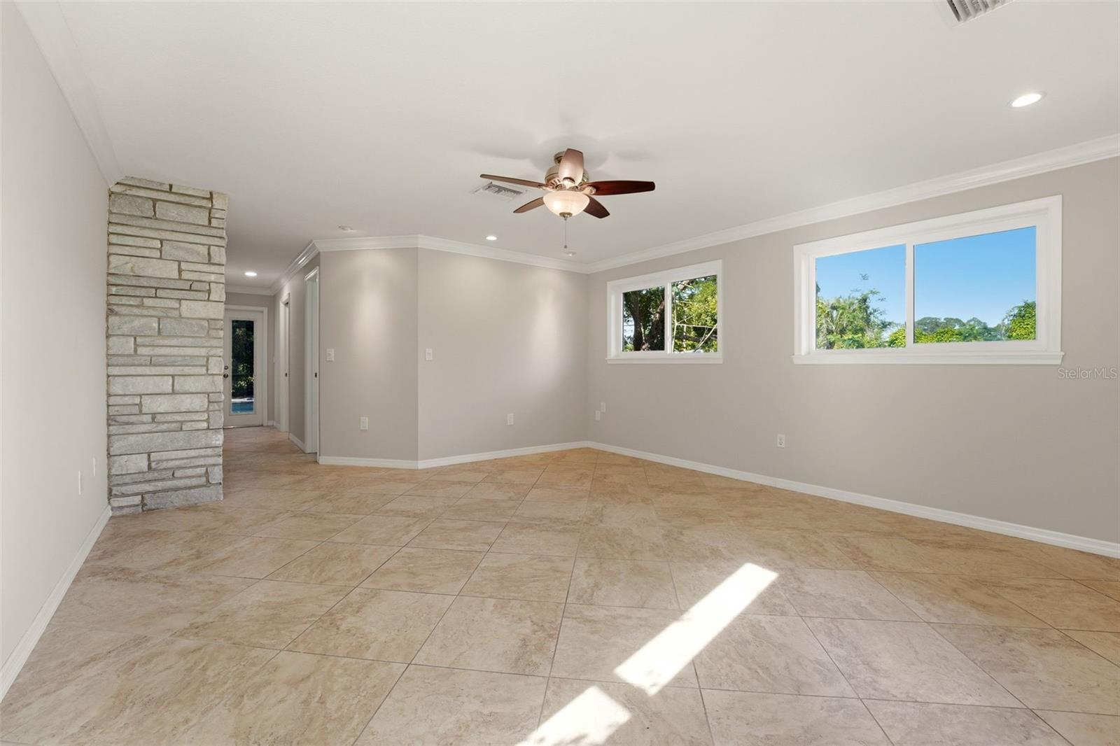 2180 W DOLPHIN DR, ENGLEWOOD, FL, 34223