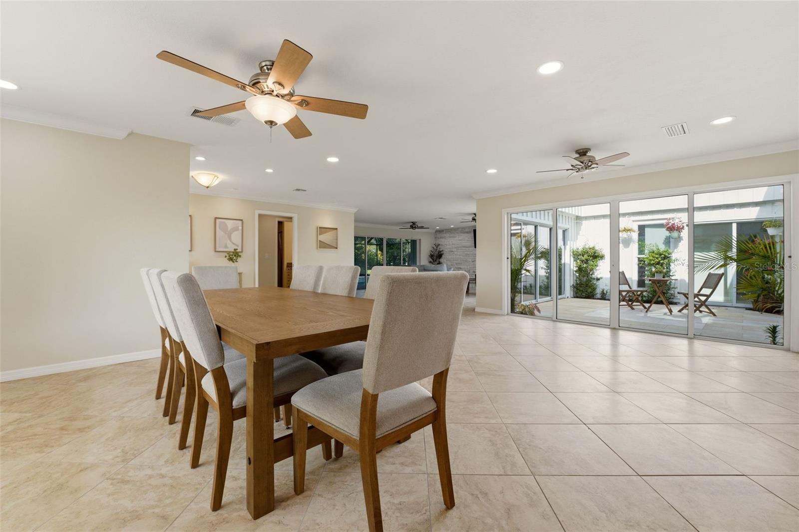 2180 W DOLPHIN DR, ENGLEWOOD, FL, 34223