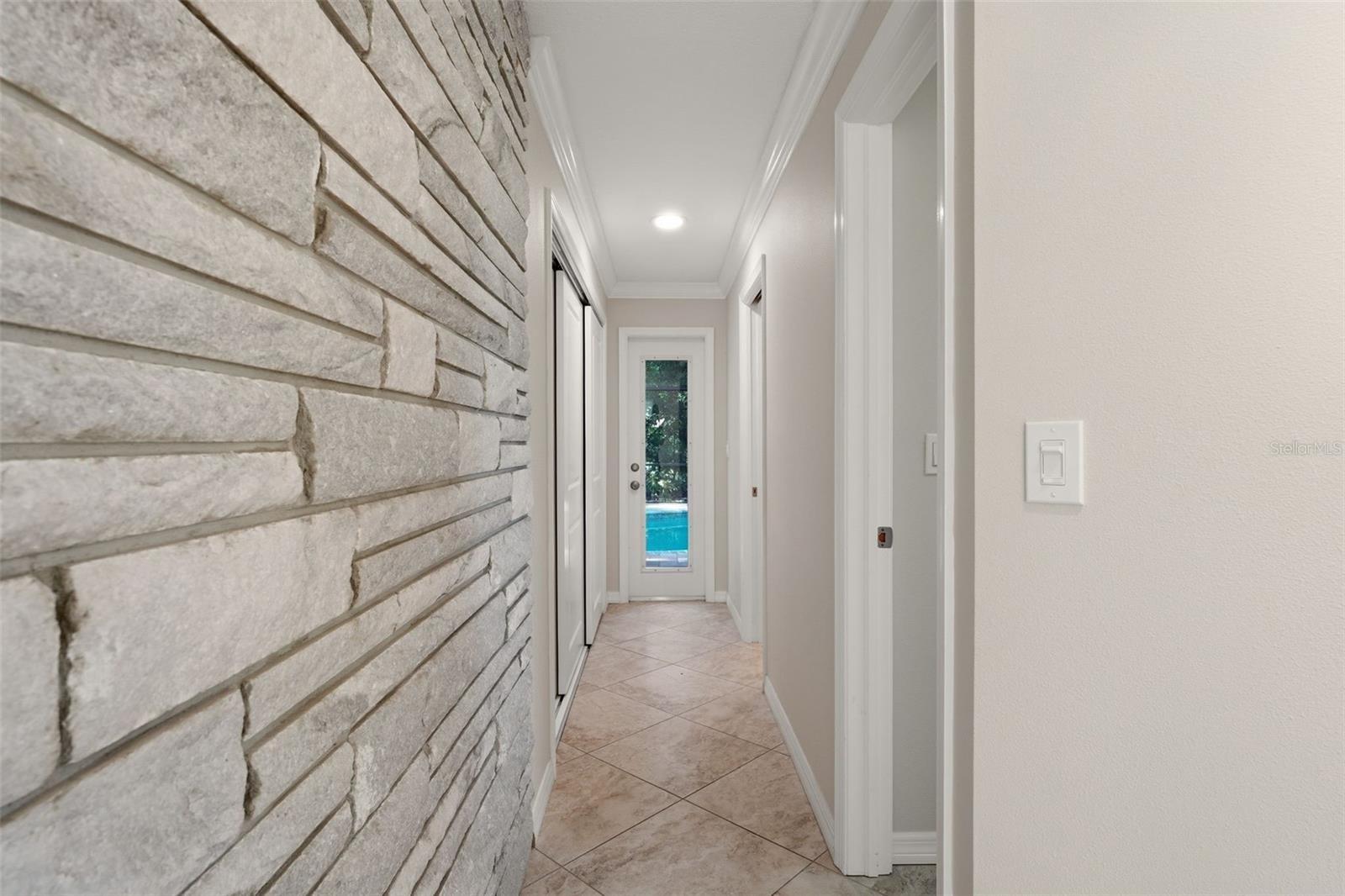 2180 W DOLPHIN DR, ENGLEWOOD, FL, 34223