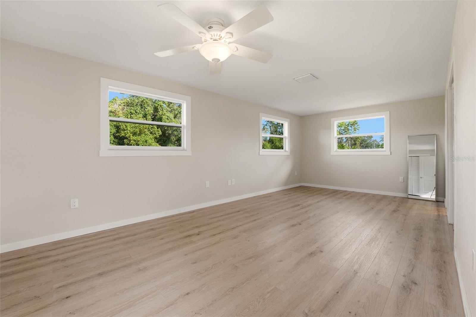 2180 W DOLPHIN DR, ENGLEWOOD, FL, 34223