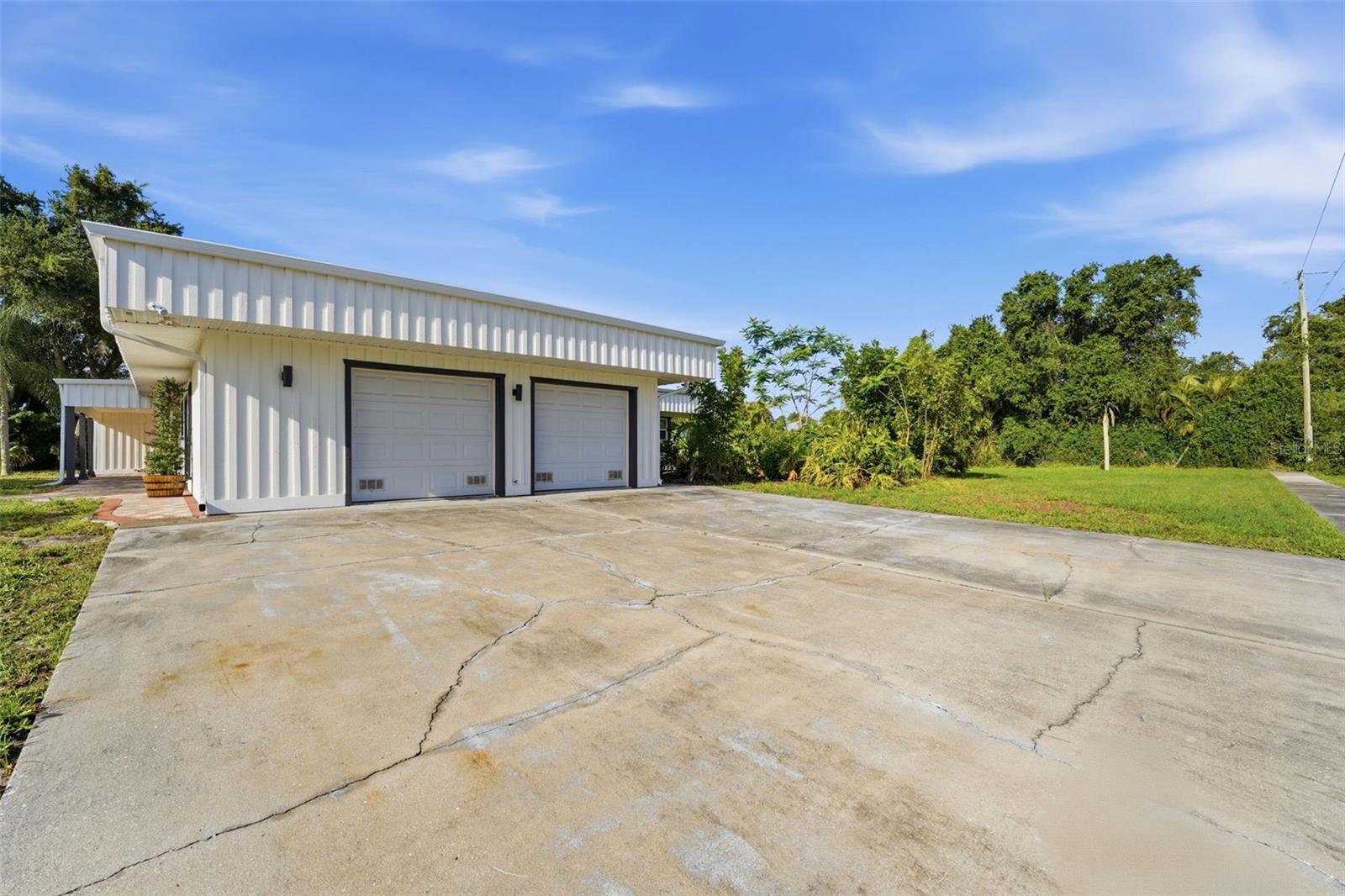 2180 W DOLPHIN DR, ENGLEWOOD, FL, 34223