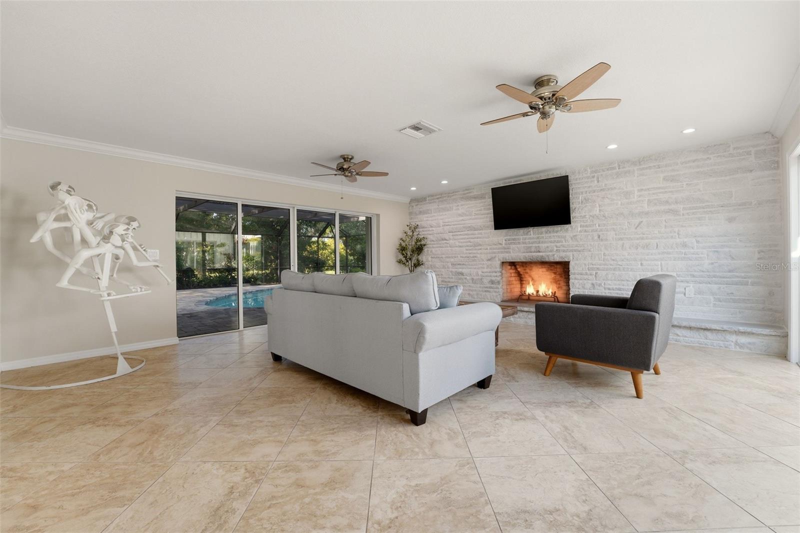 2180 W DOLPHIN DR, ENGLEWOOD, FL, 34223