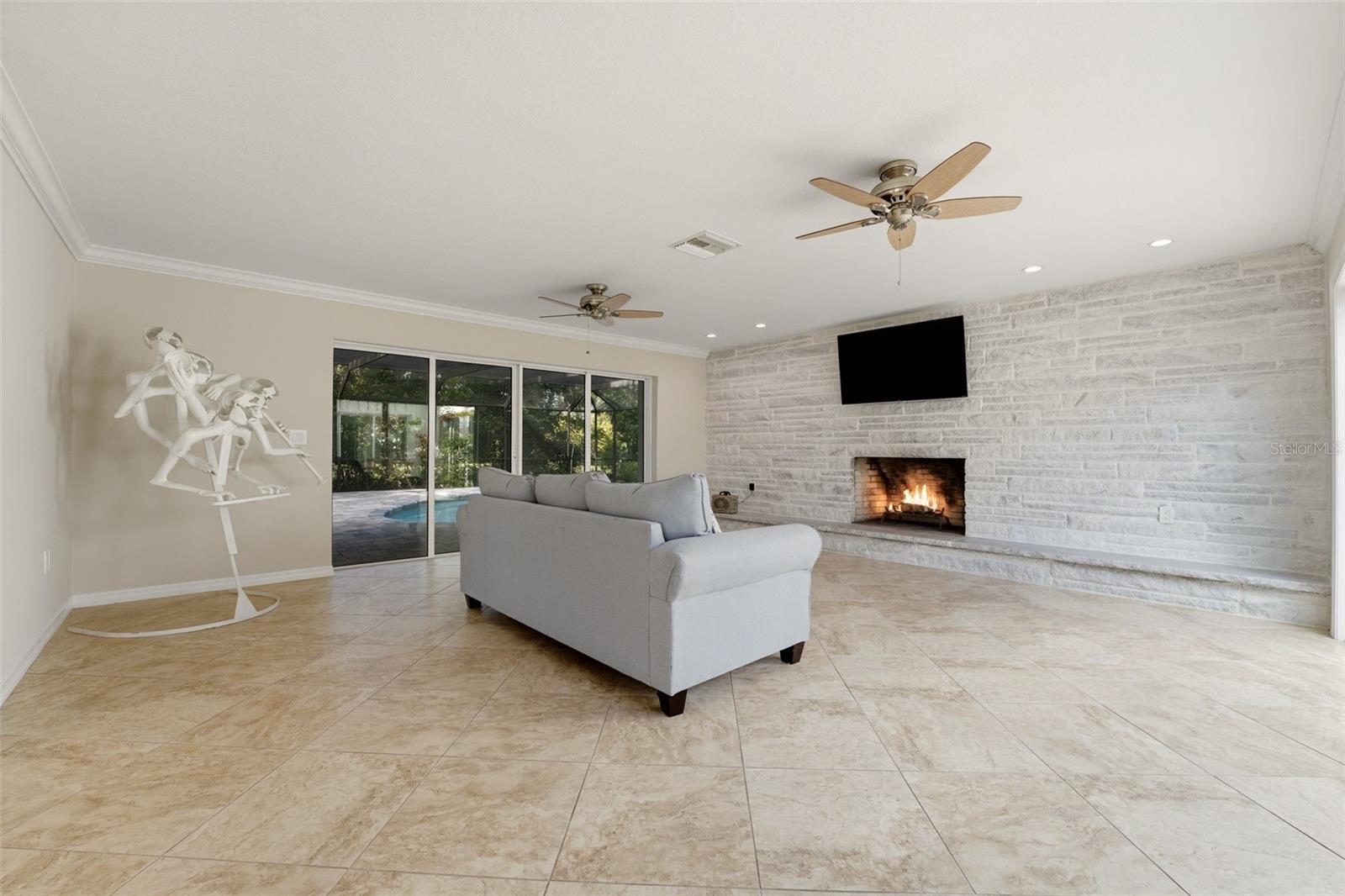 2180 W DOLPHIN DR, ENGLEWOOD, FL, 34223