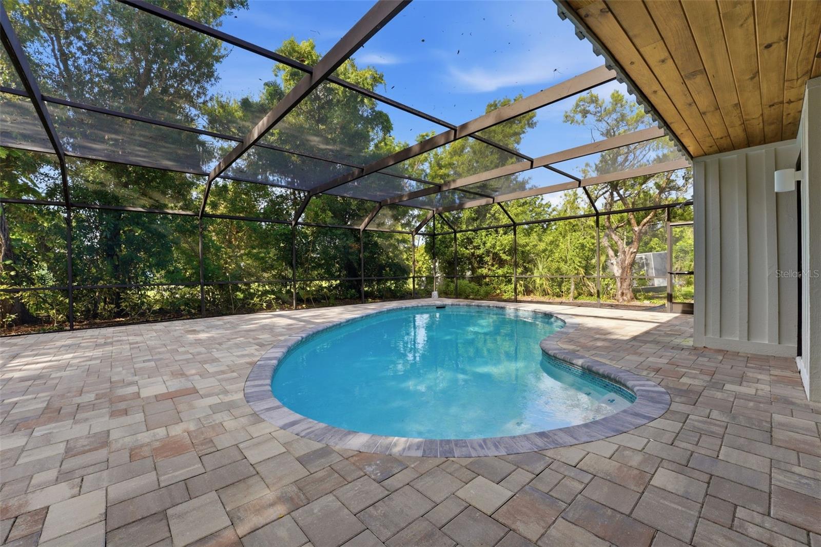 2180 W DOLPHIN DR, ENGLEWOOD, FL, 34223