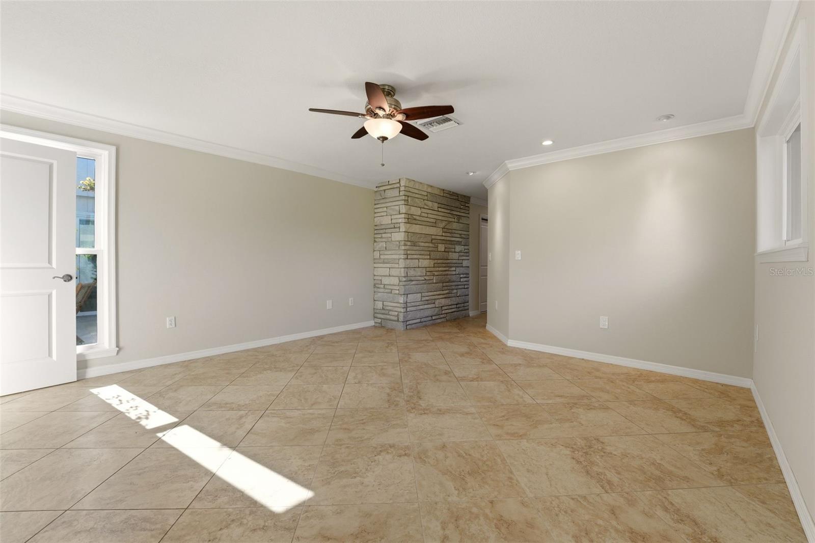 2180 W DOLPHIN DR, ENGLEWOOD, FL, 34223