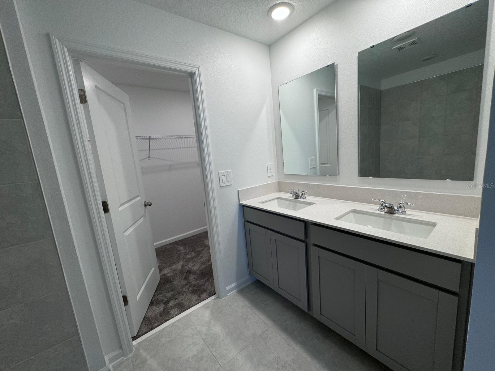1033 WATERFALL BLVD, DAVENPORT, FL, 33837