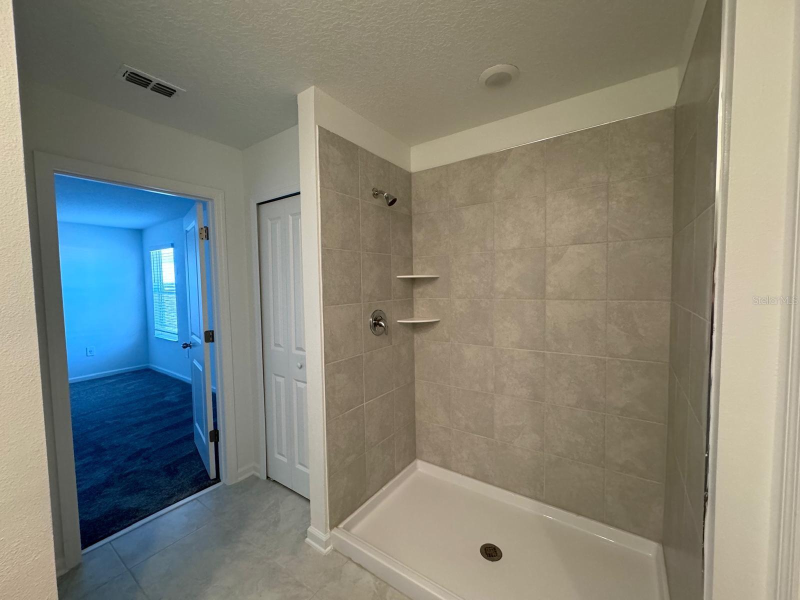 1033 WATERFALL BLVD, DAVENPORT, FL, 33837