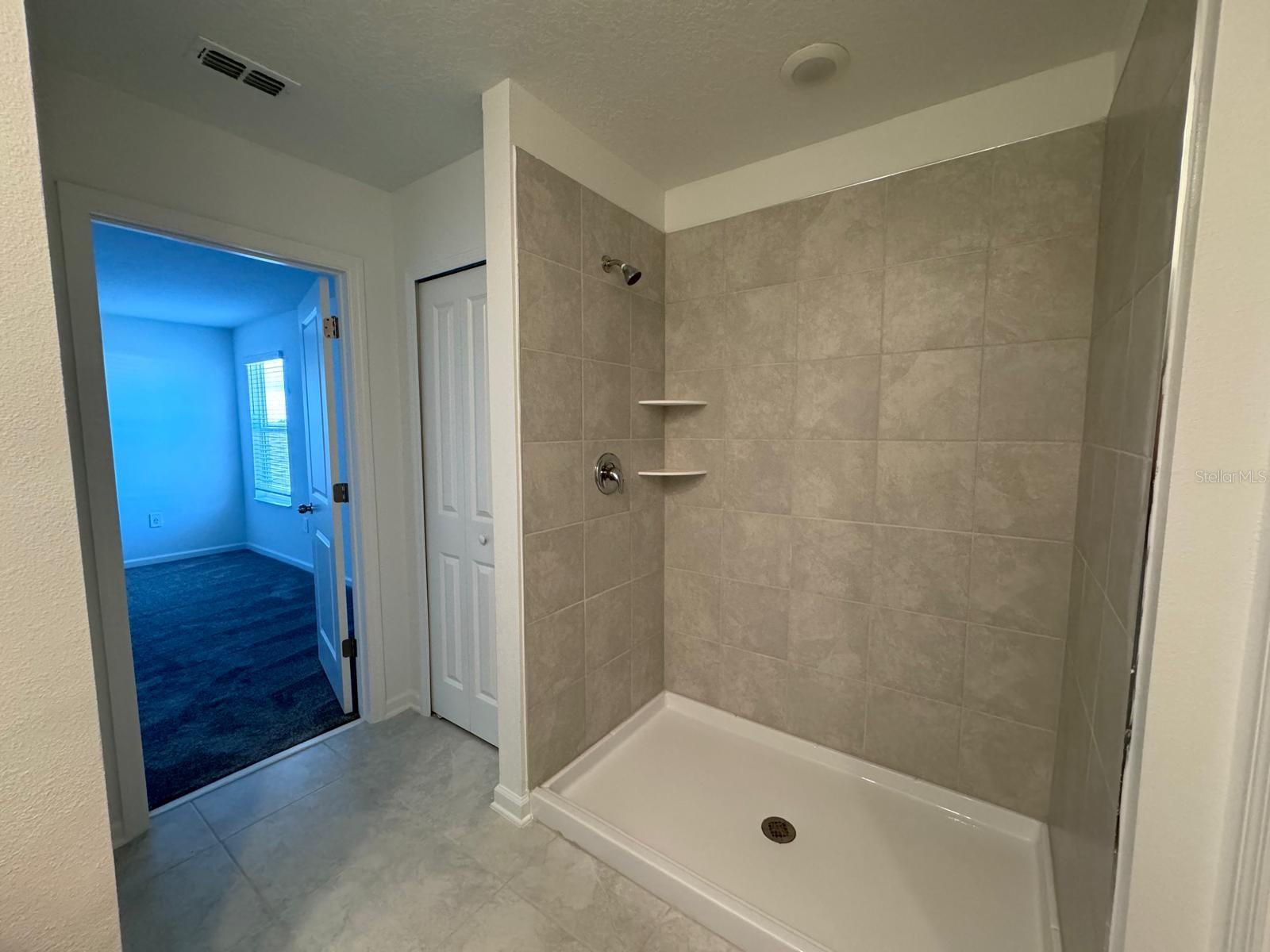 1033 WATERFALL BLVD, DAVENPORT, FL, 33837