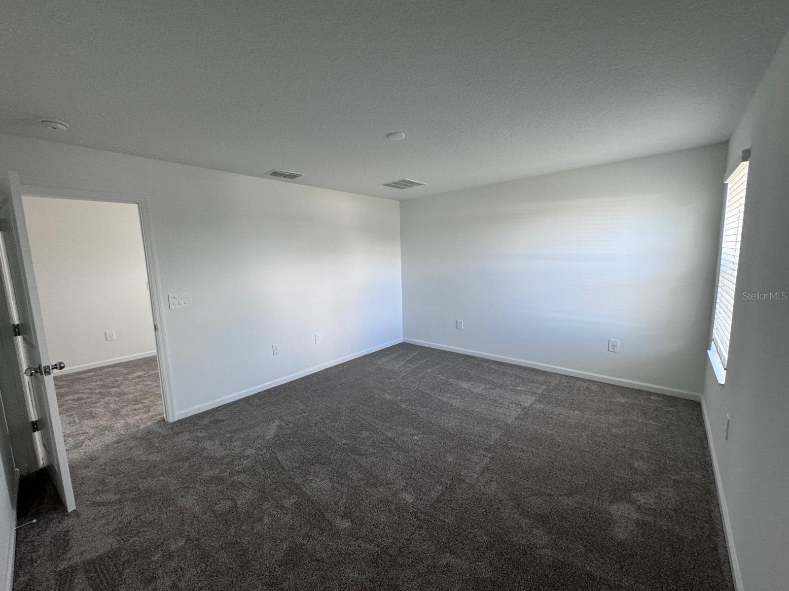 1033 WATERFALL BLVD, DAVENPORT, FL, 33837
