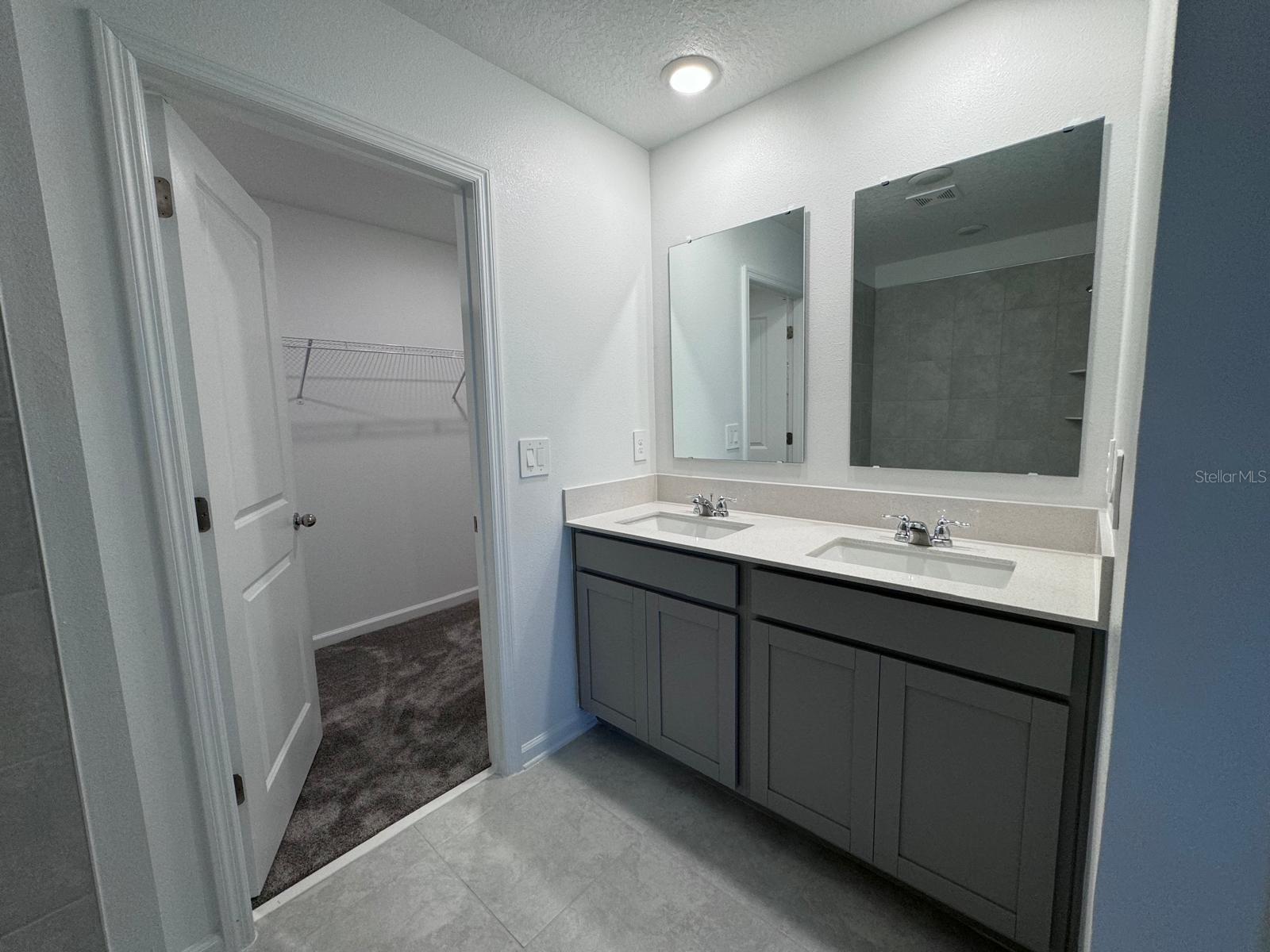 1033 WATERFALL BLVD, DAVENPORT, FL, 33837