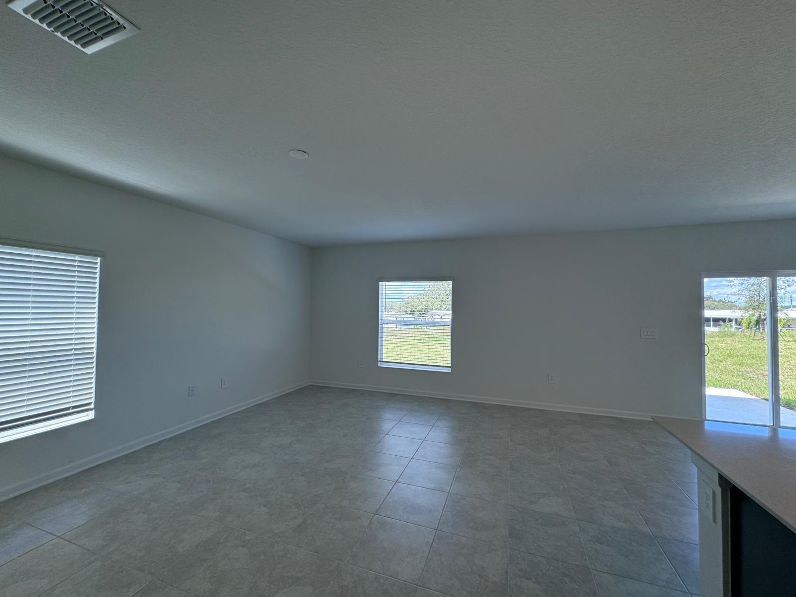 1033 WATERFALL BLVD, DAVENPORT, FL, 33837